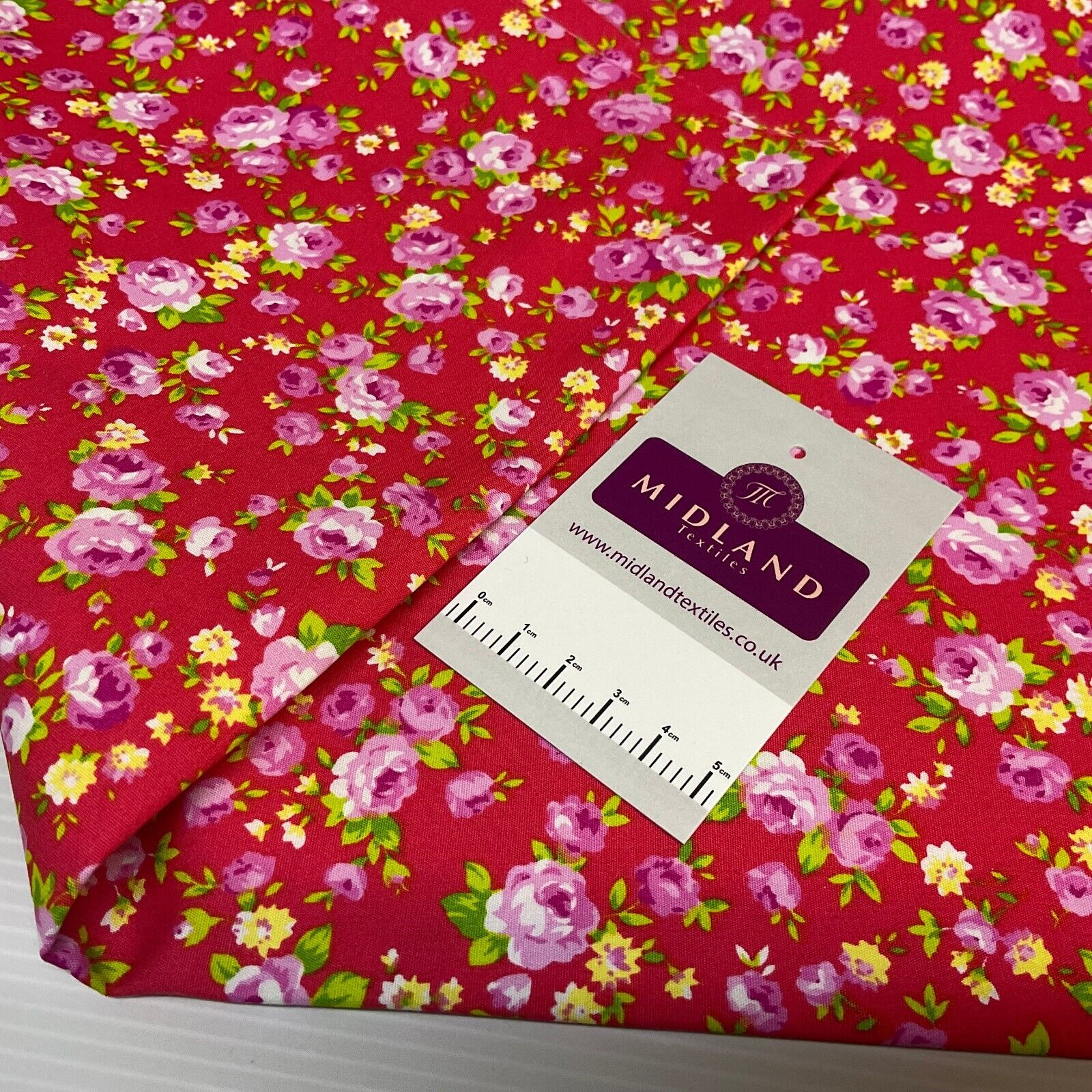 Classic Rose Floral Cotton Poplin dress Fabric Sold by the meter M1895
