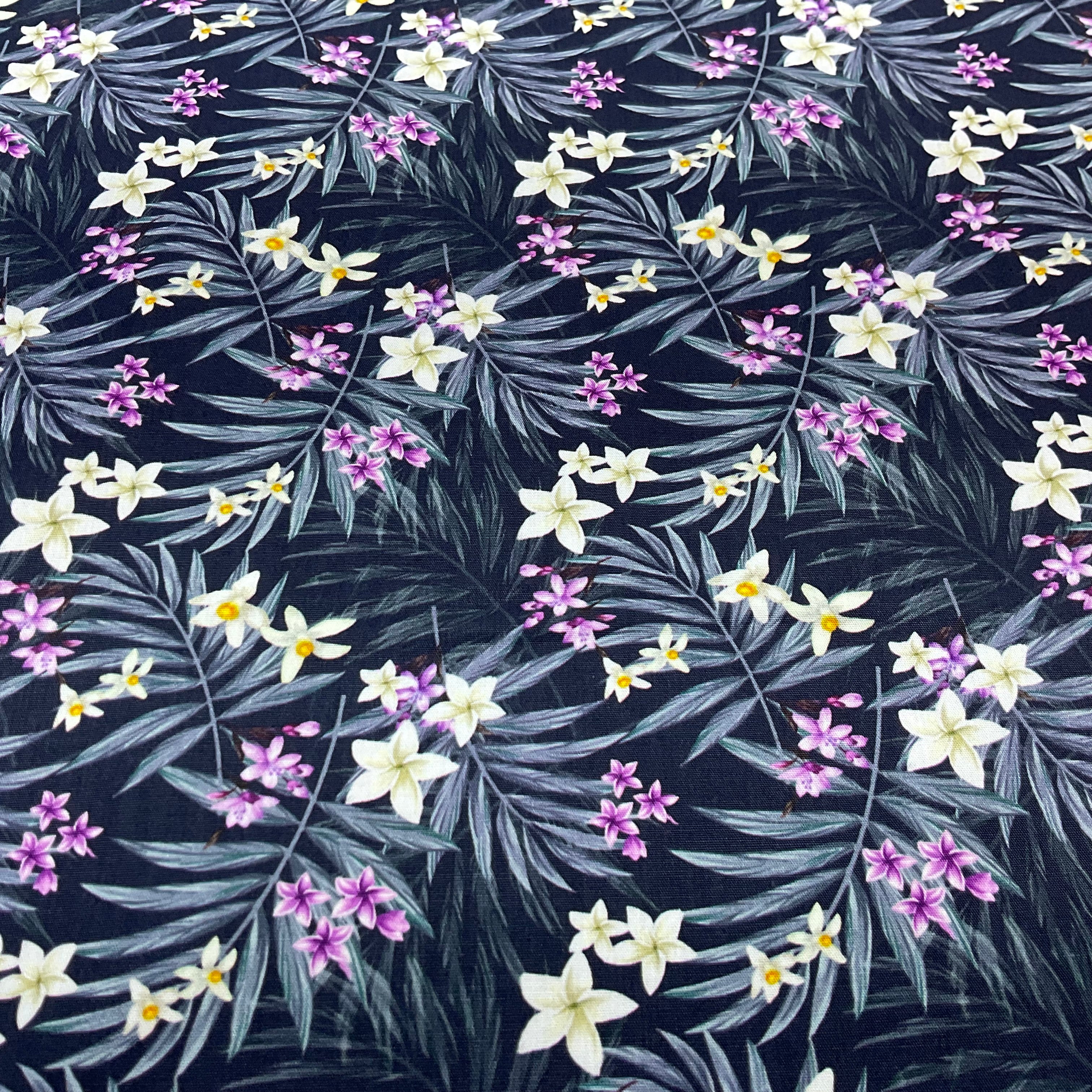 Tropical floral Cotton Print Fabric – 100% Cotton - 147cm Wide - M2130