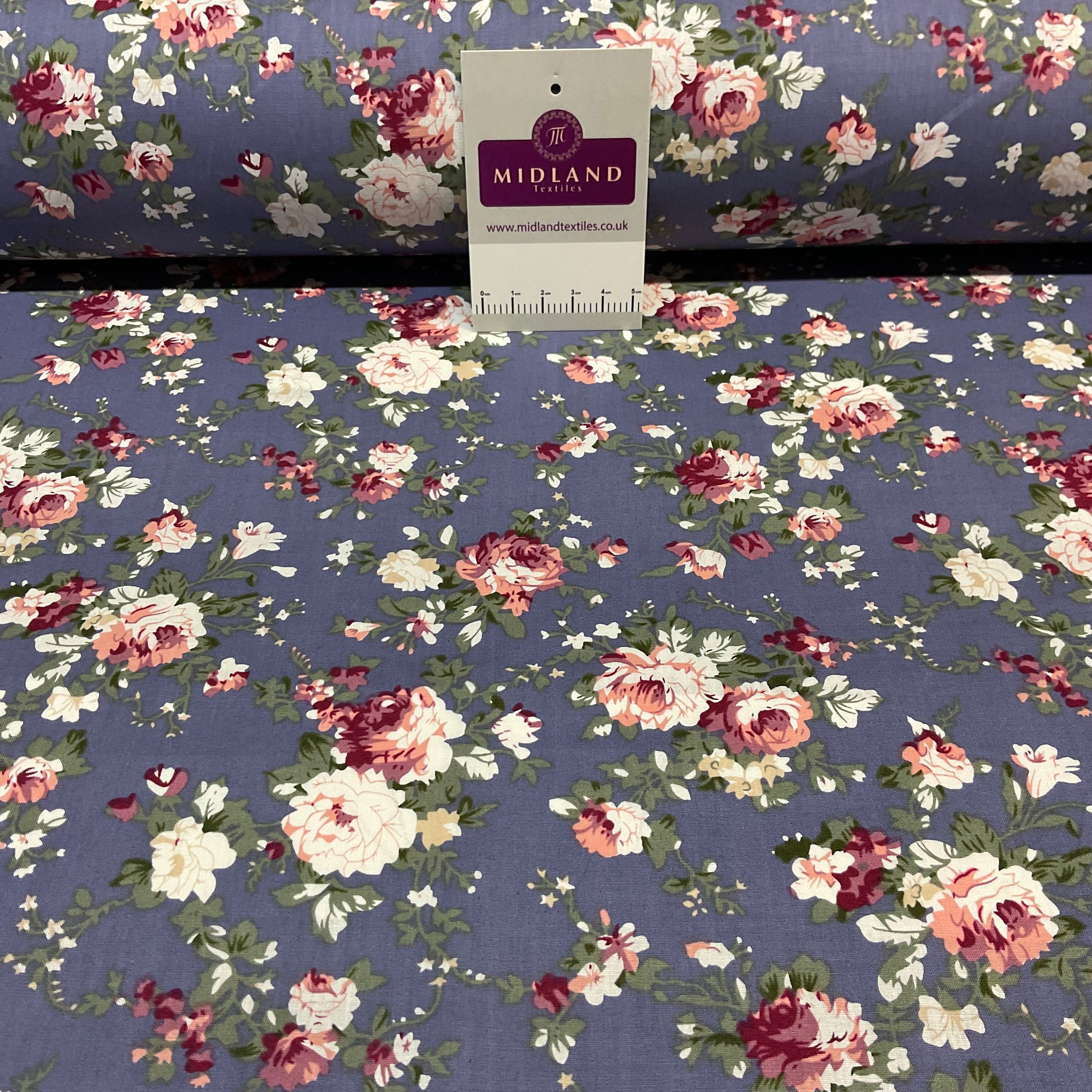 Vintage Floral 100% cotton printed dress craft fabric 150cm wide M1741