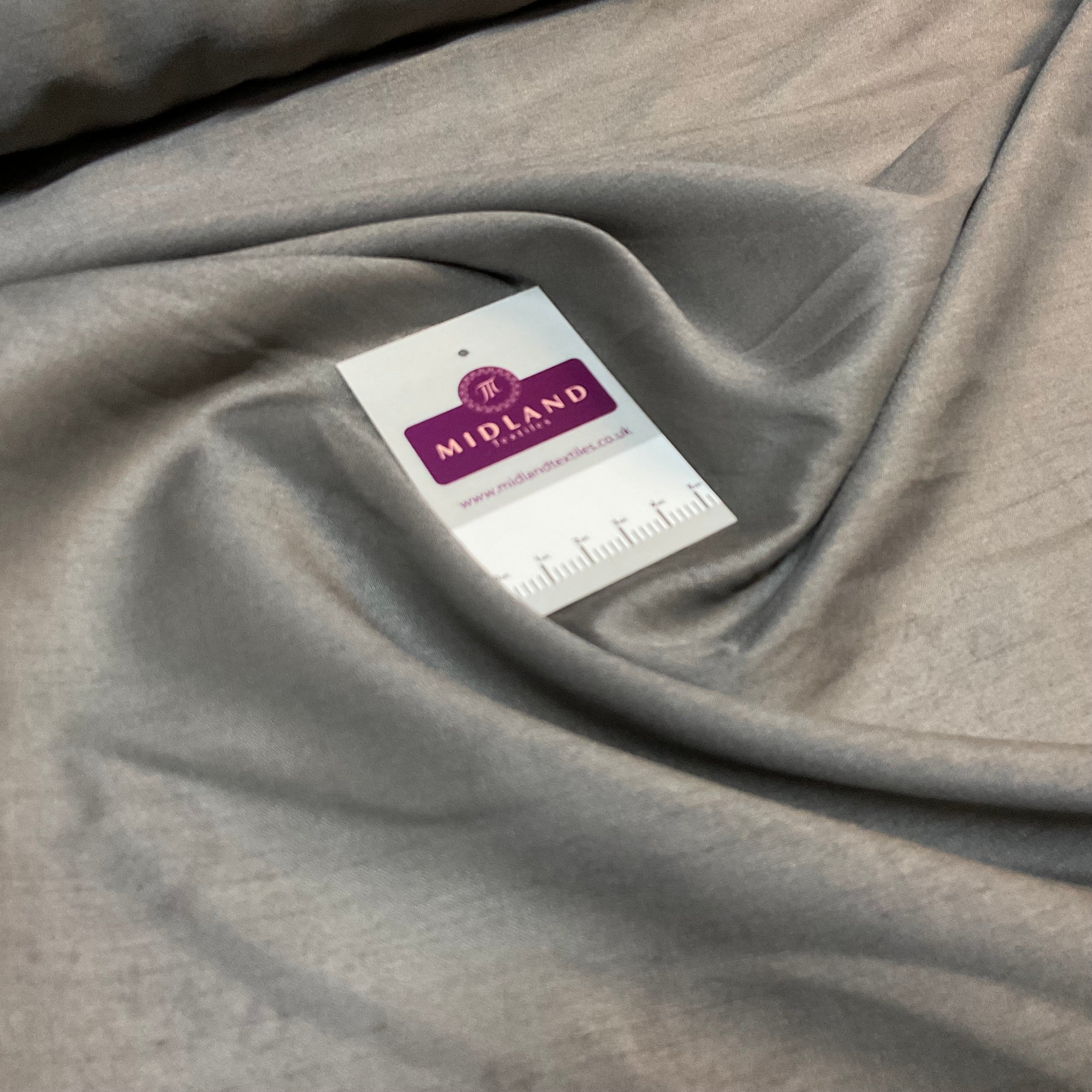 Plain Silky crepe Faux silk dress fabric 44 inches wide M1693