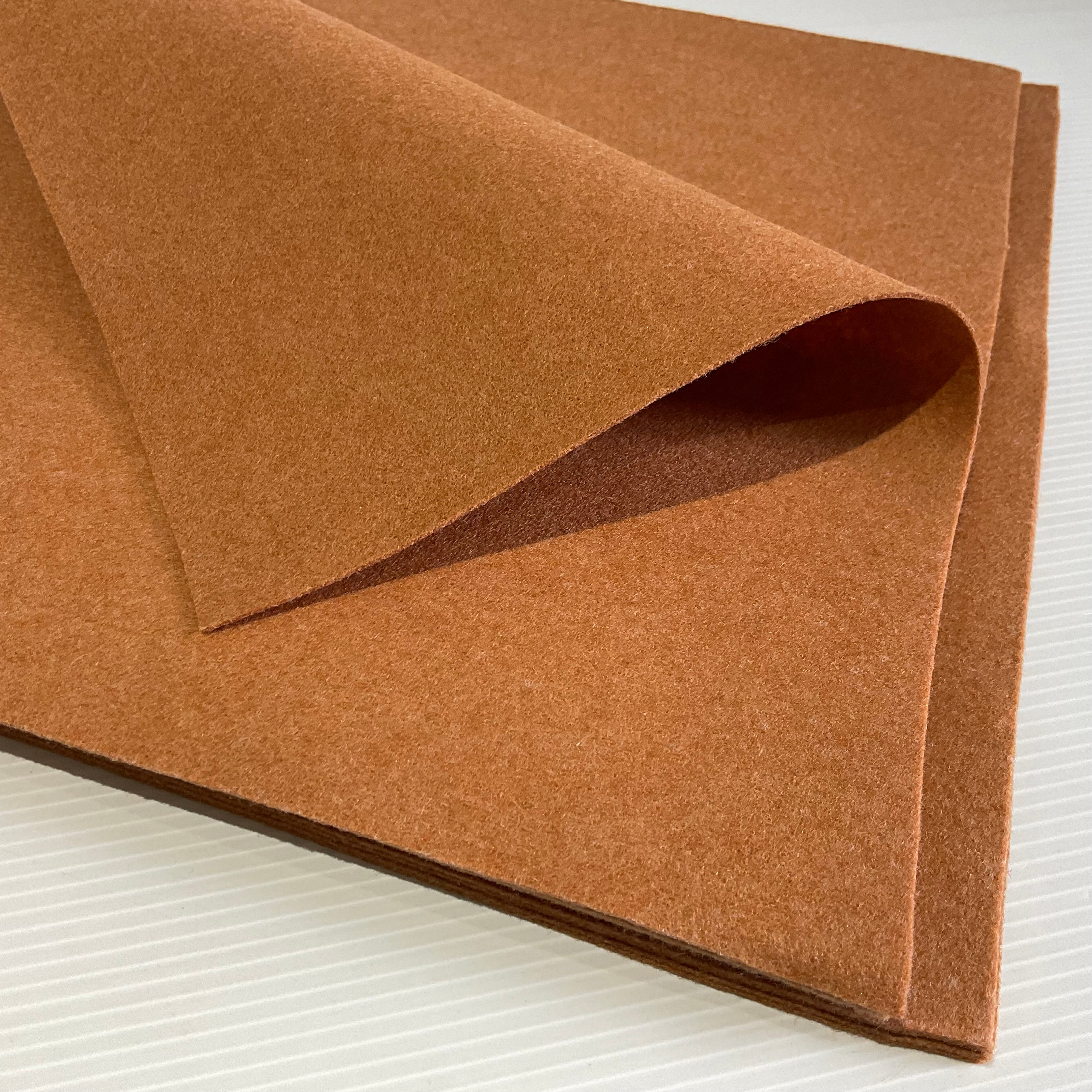 Oscar & Ivy Wool blend Viscose Mix Felt 36' Wide Fabric M1980