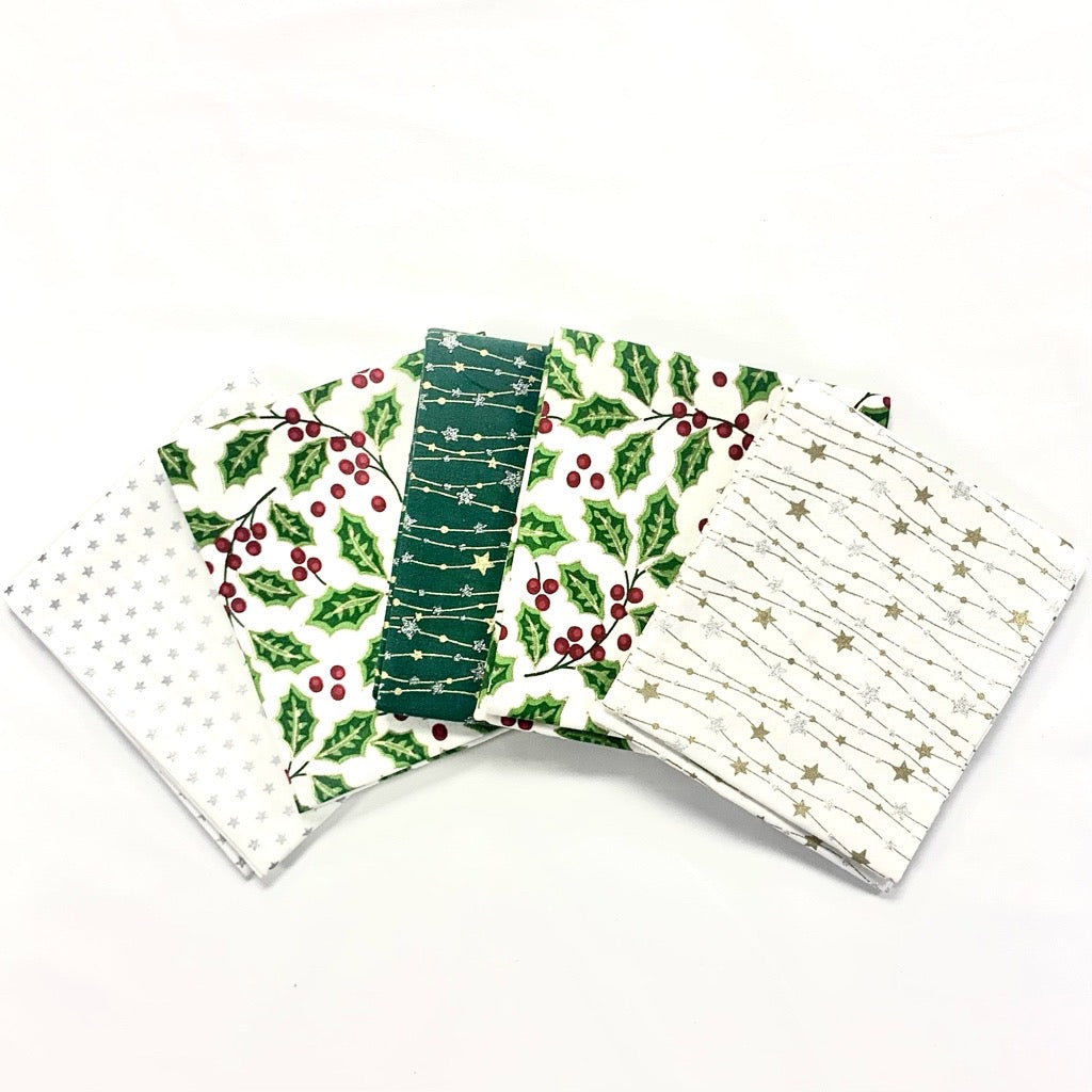 Bundle 30 John Louden Christmas Fat Quarter Bundle – 5 Piece 100% Cotton Fabric Pack (50cm x 52cm)