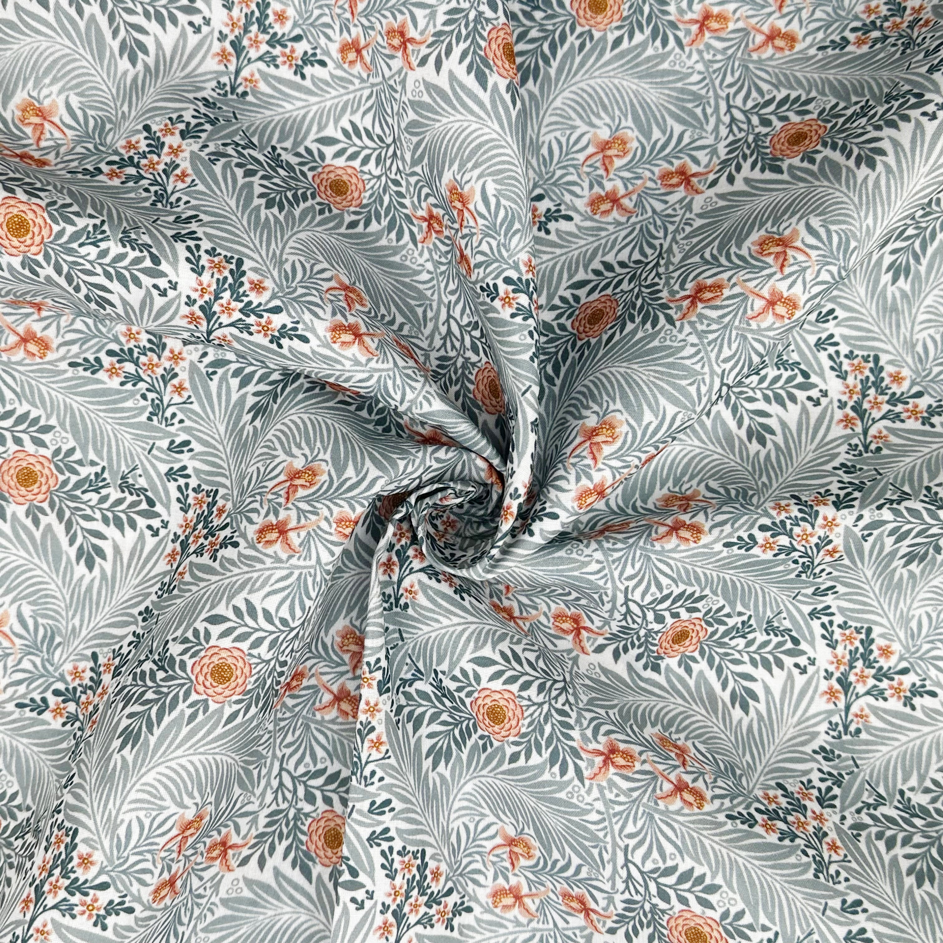 William Morris Larkspur Fabric – 115cm Wide – Premium Polycotton M2084 – £3.99 per metre