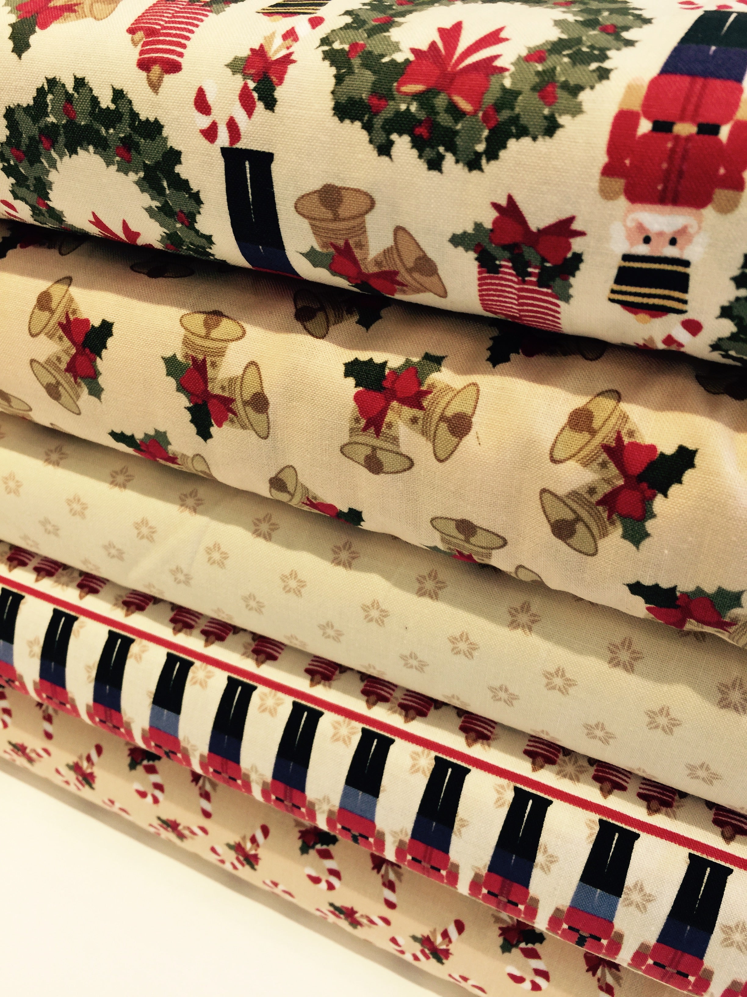 Nutcracker 100% Cotton Christmas Themed Patchwork Fabric 44' M560
