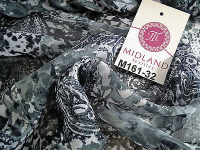 Cloud Grey Paisley printed chiffon fabric 44