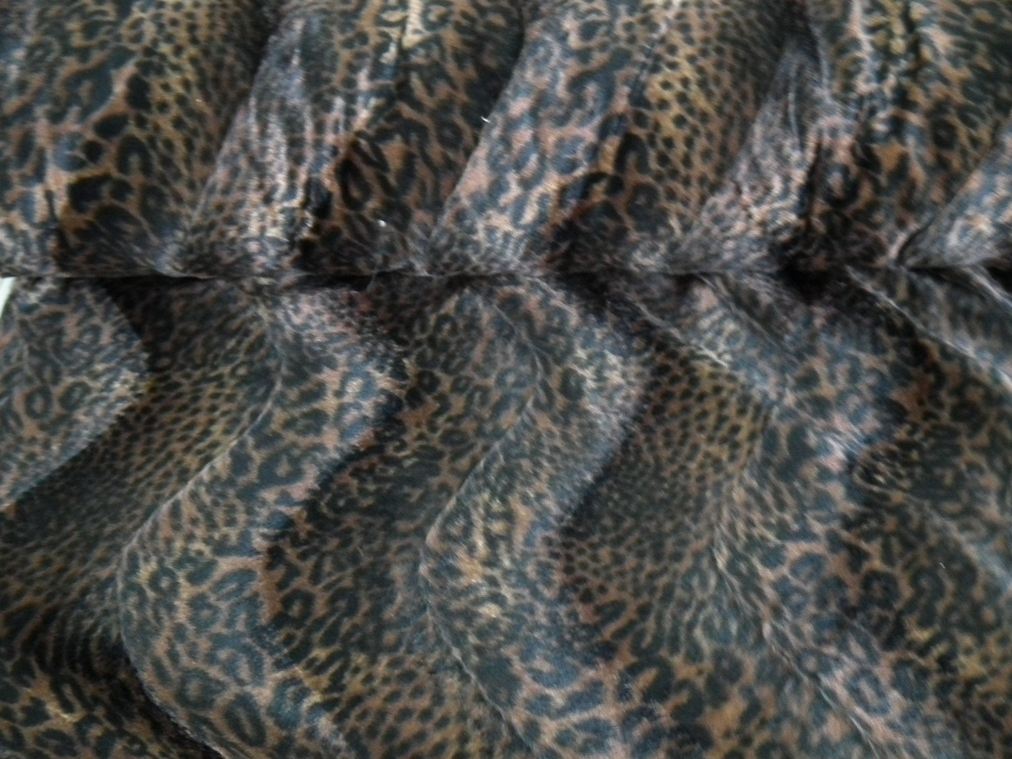2025 ANIMAL PRINT VELBOA FAUX FUR VELOUR FABRIC CRAFT MATERIAL 60' WIDE M220
