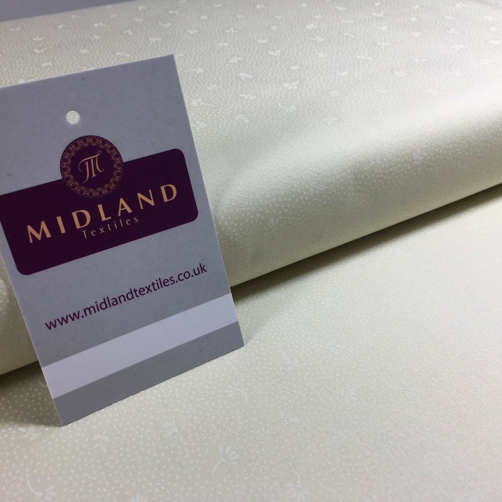 Cream Floral 100% Cotton poplin printed craft fabric 45' M734 Mtex