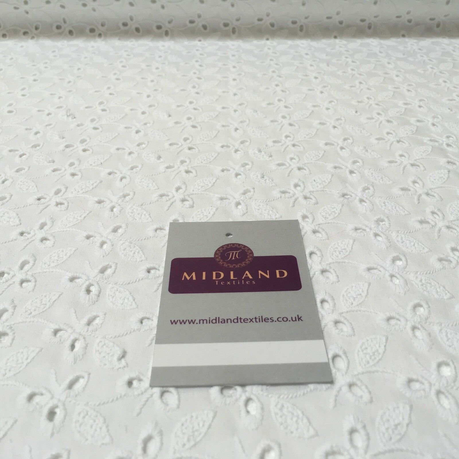 Broderie Anglaise cotton eyelet lace Fabric 55' Wide M992