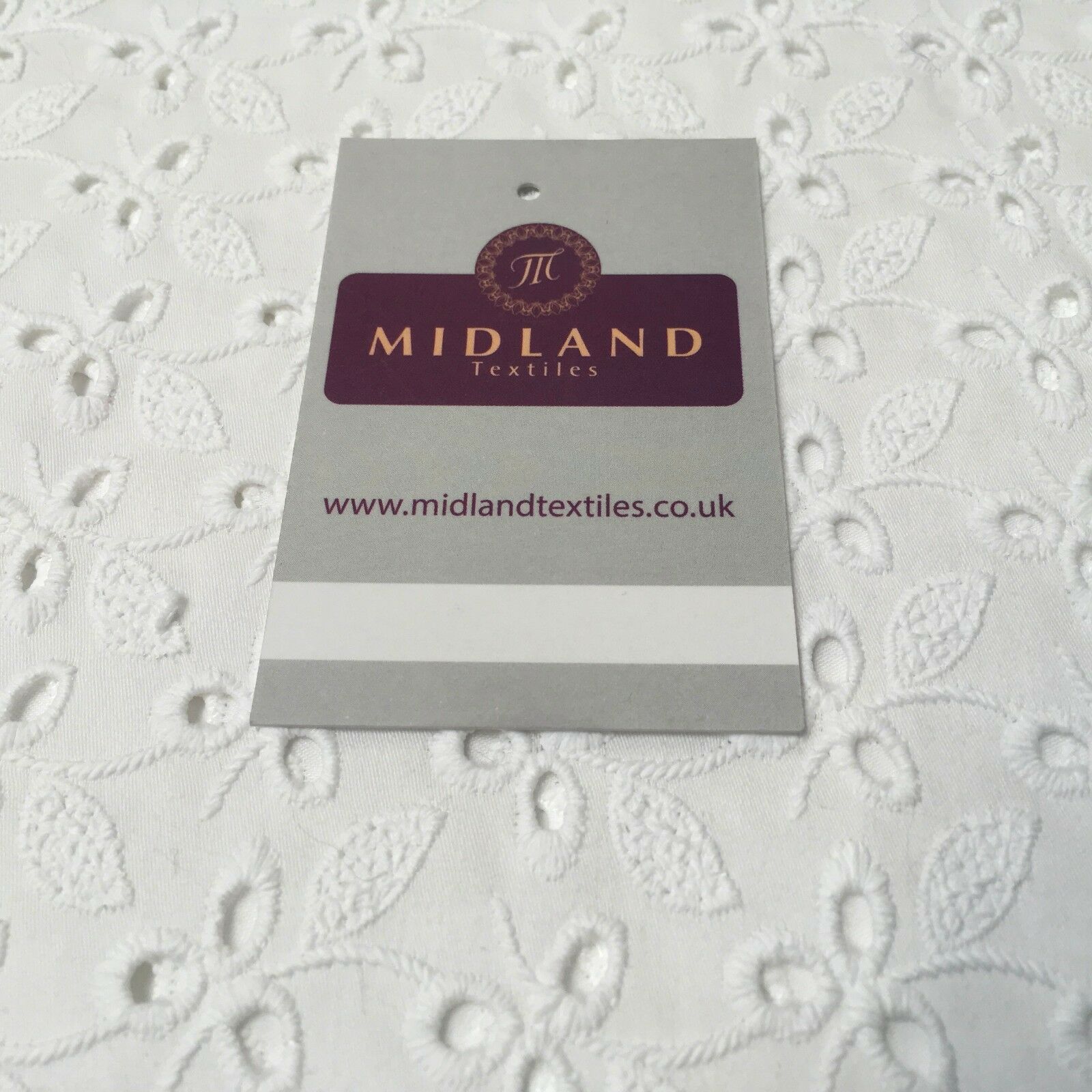 Broderie Anglaise cotton eyelet lace Fabric 55' Wide M992