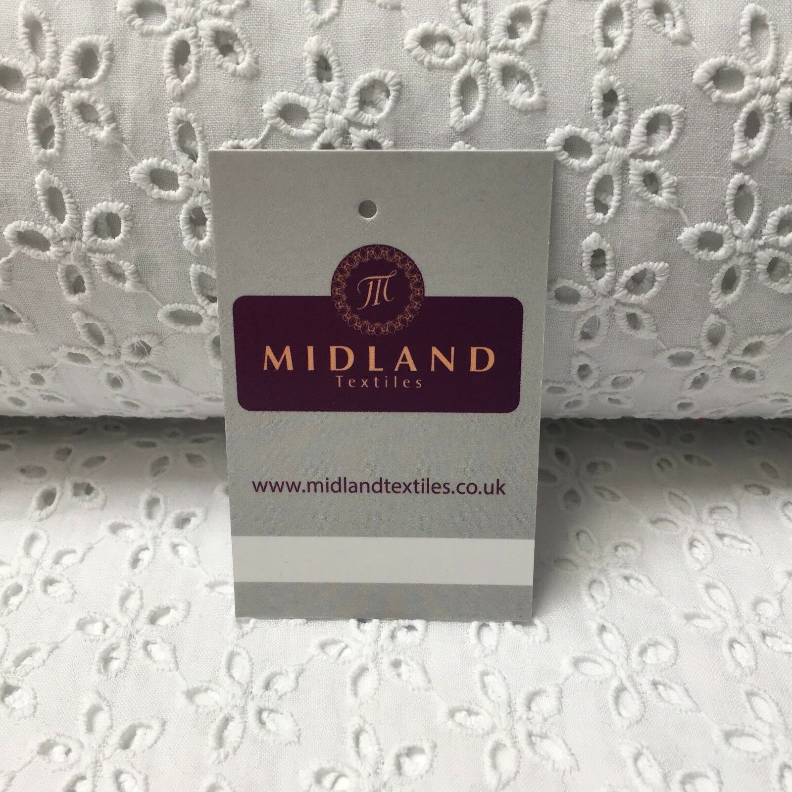 Broderie Anglaise cotton eyelet lace Fabric 55' Wide M992
