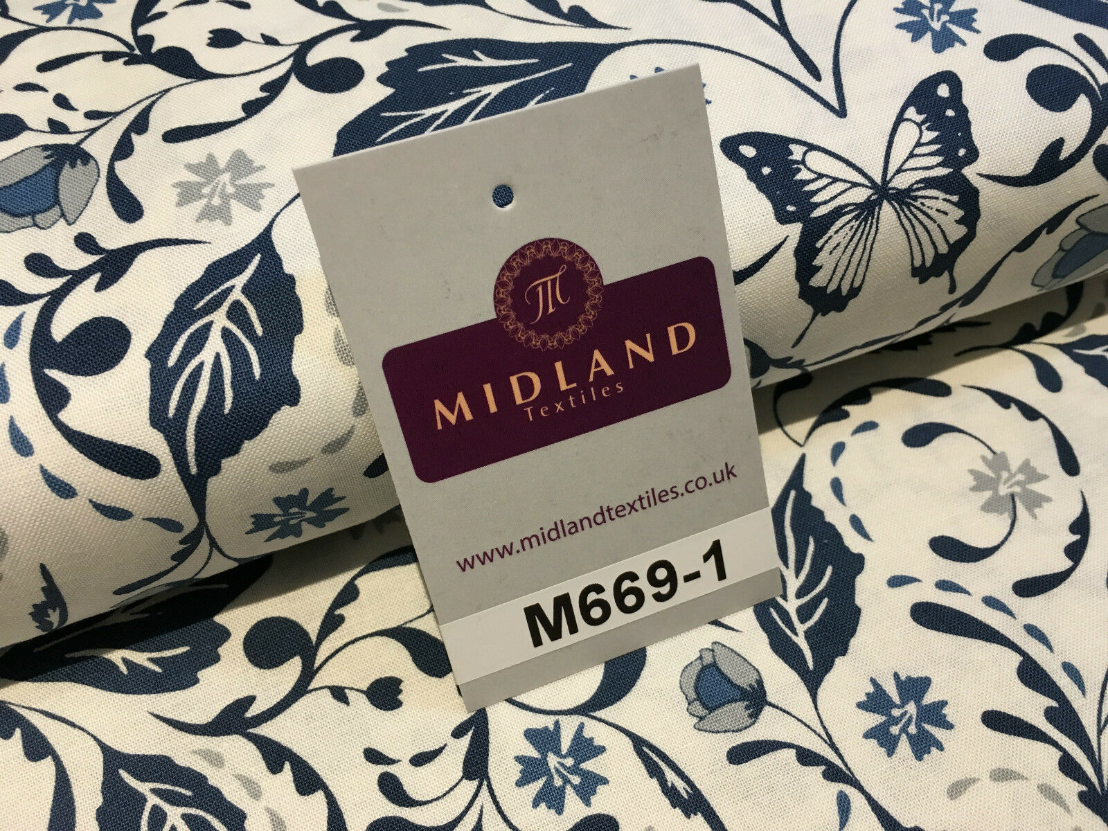 Blue William Morris inspired Butterfly and leaves 100% cotton fabric 45' M669