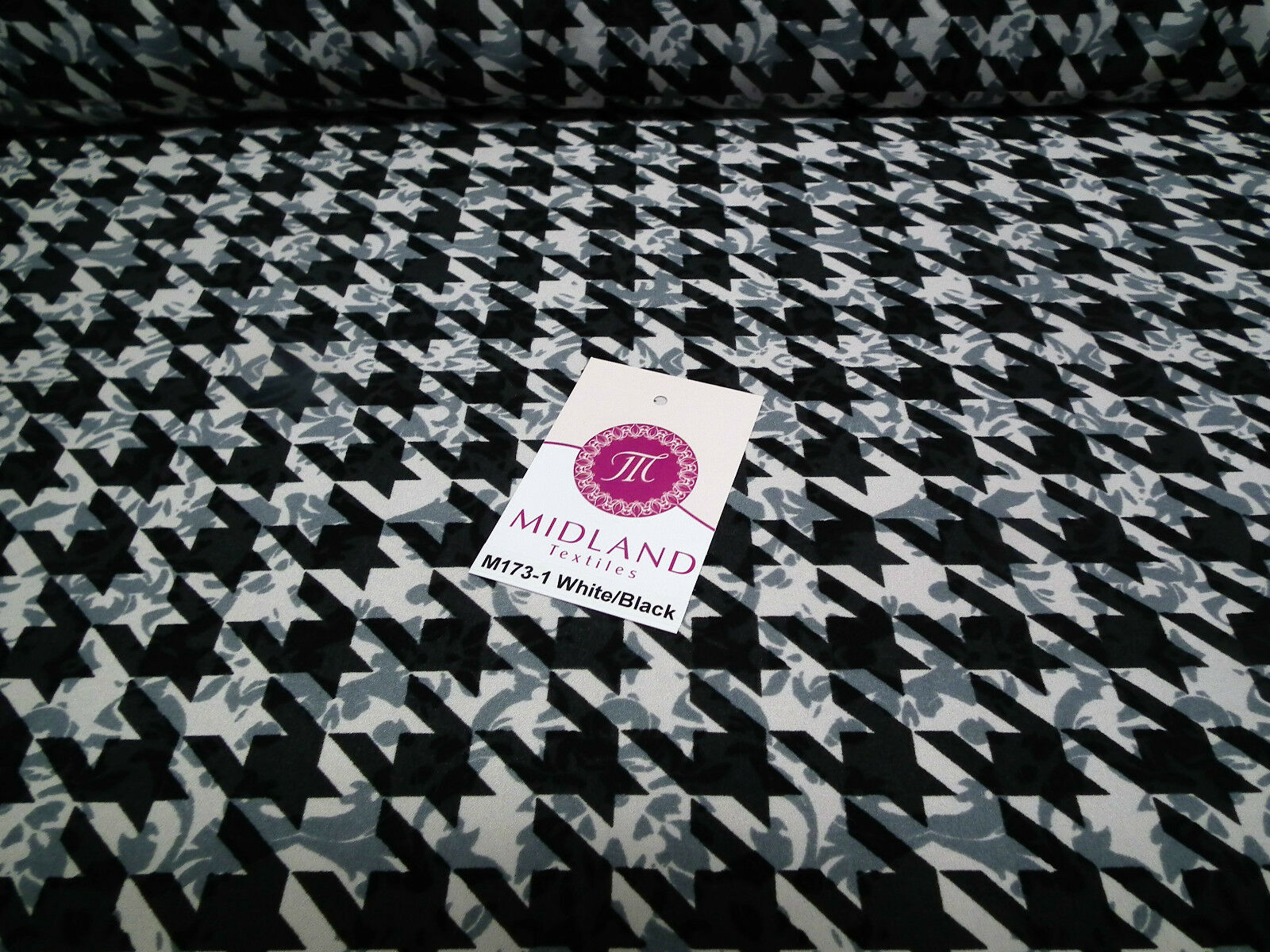 Dogtooth houndstooth soft feel printed crepe de chine fabric 58' M173 Mtex