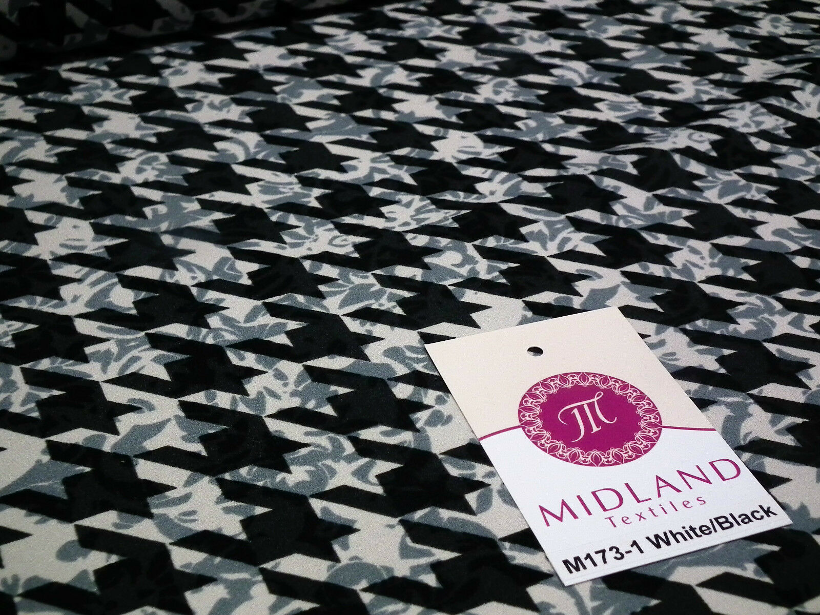 Dogtooth houndstooth soft feel printed crepe de chine fabric 58' M173 Mtex