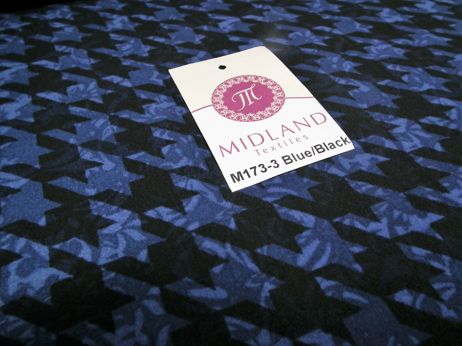 Dogtooth houndstooth soft feel printed crepe de chine fabric 58' M173 Mtex