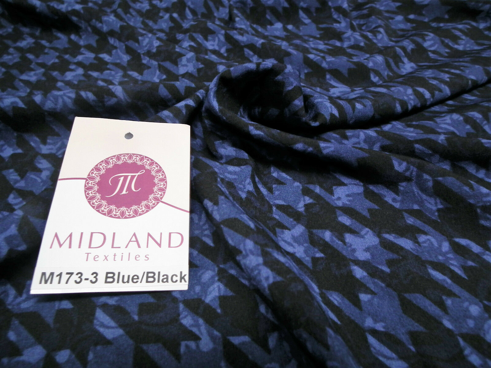 Dogtooth houndstooth soft feel printed crepe de chine fabric 58' M173 Mtex