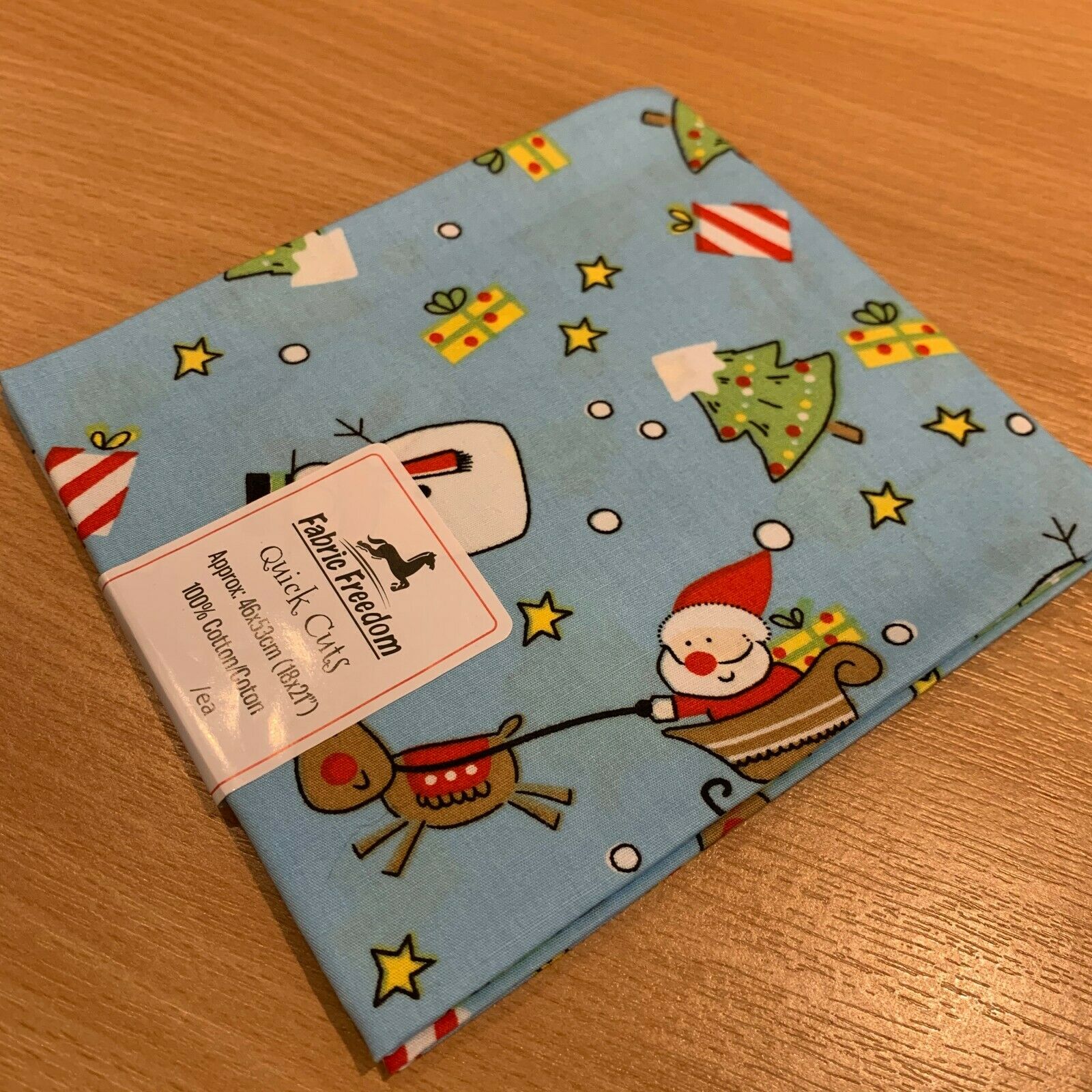 Christmas 100% Cotton pre-cut Fat quarters 46cm x 53cm craft Fabric MK1459