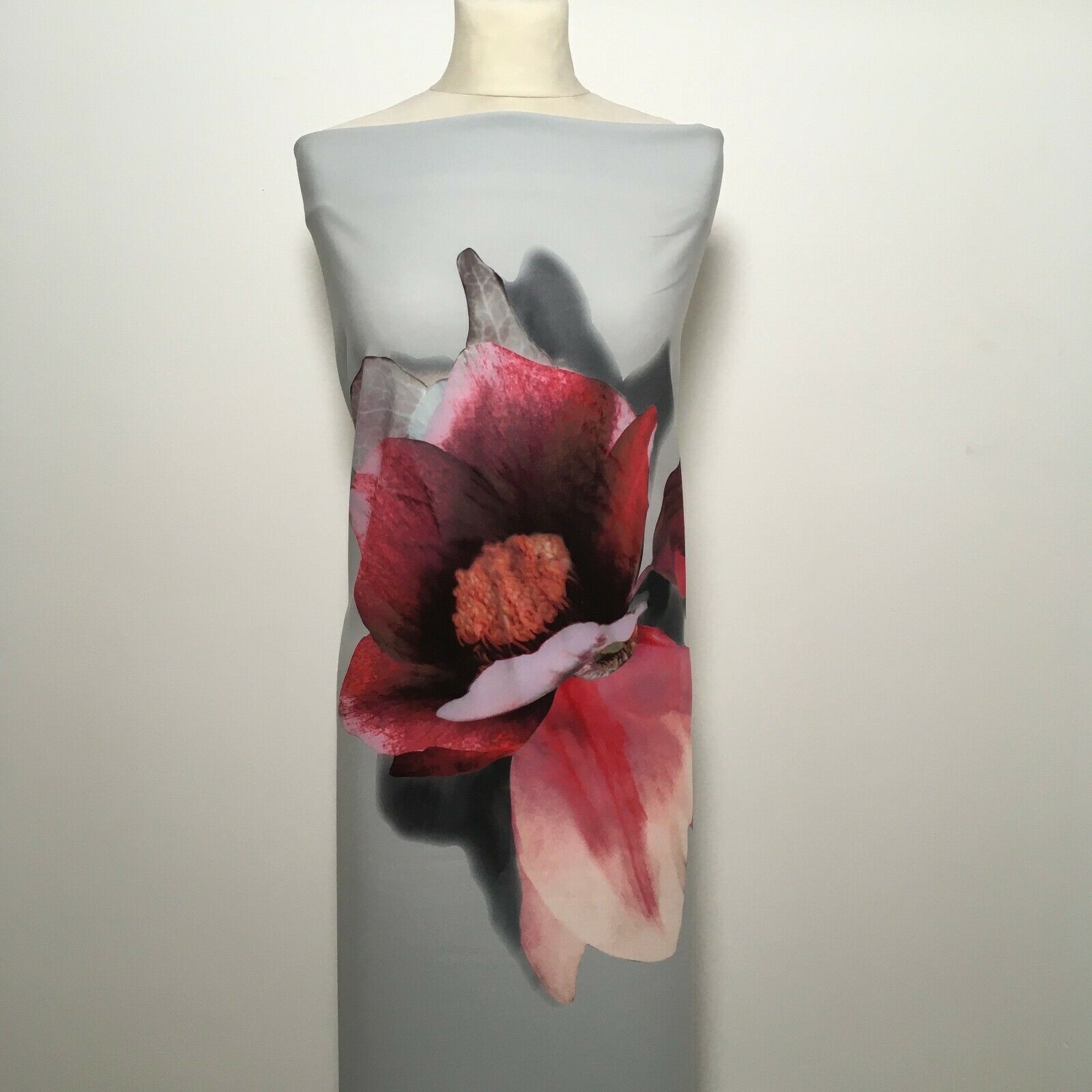 Grey Large Flower 1.35m one full flower scuba Fabric MR1436 Mtex