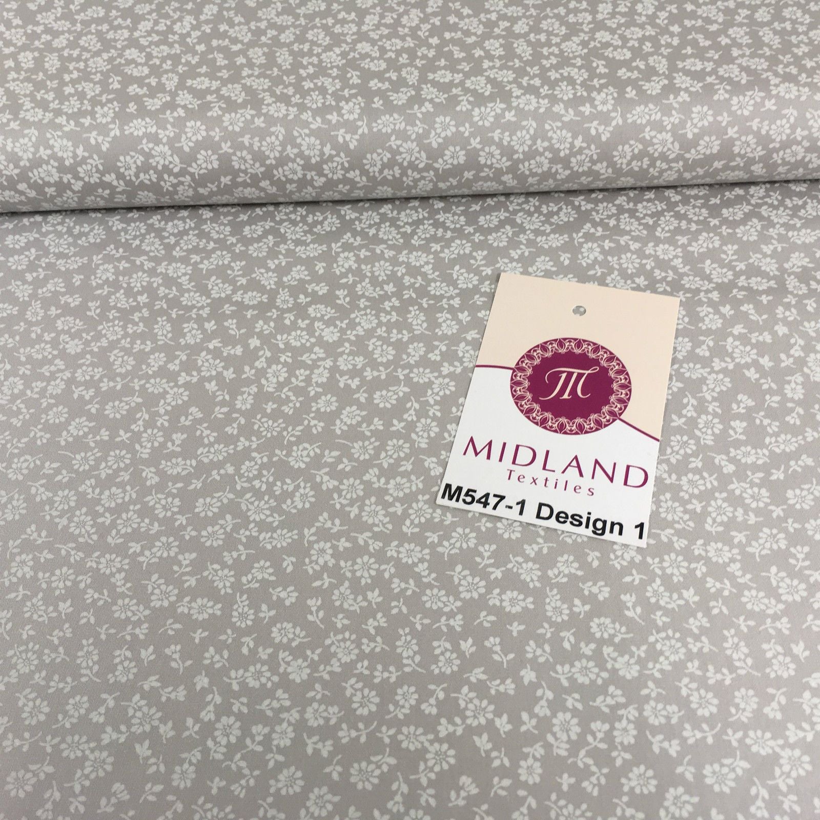 Grey And White Floral Printed 100% Cotton Poplin Craft Fabric 45' M547