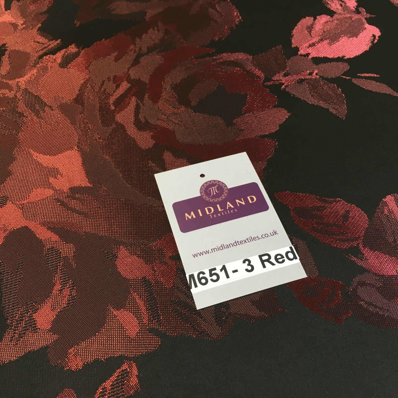 Vintage Floral taffeta fabric ideal for cushions and patchwork 58' M651 Mtex