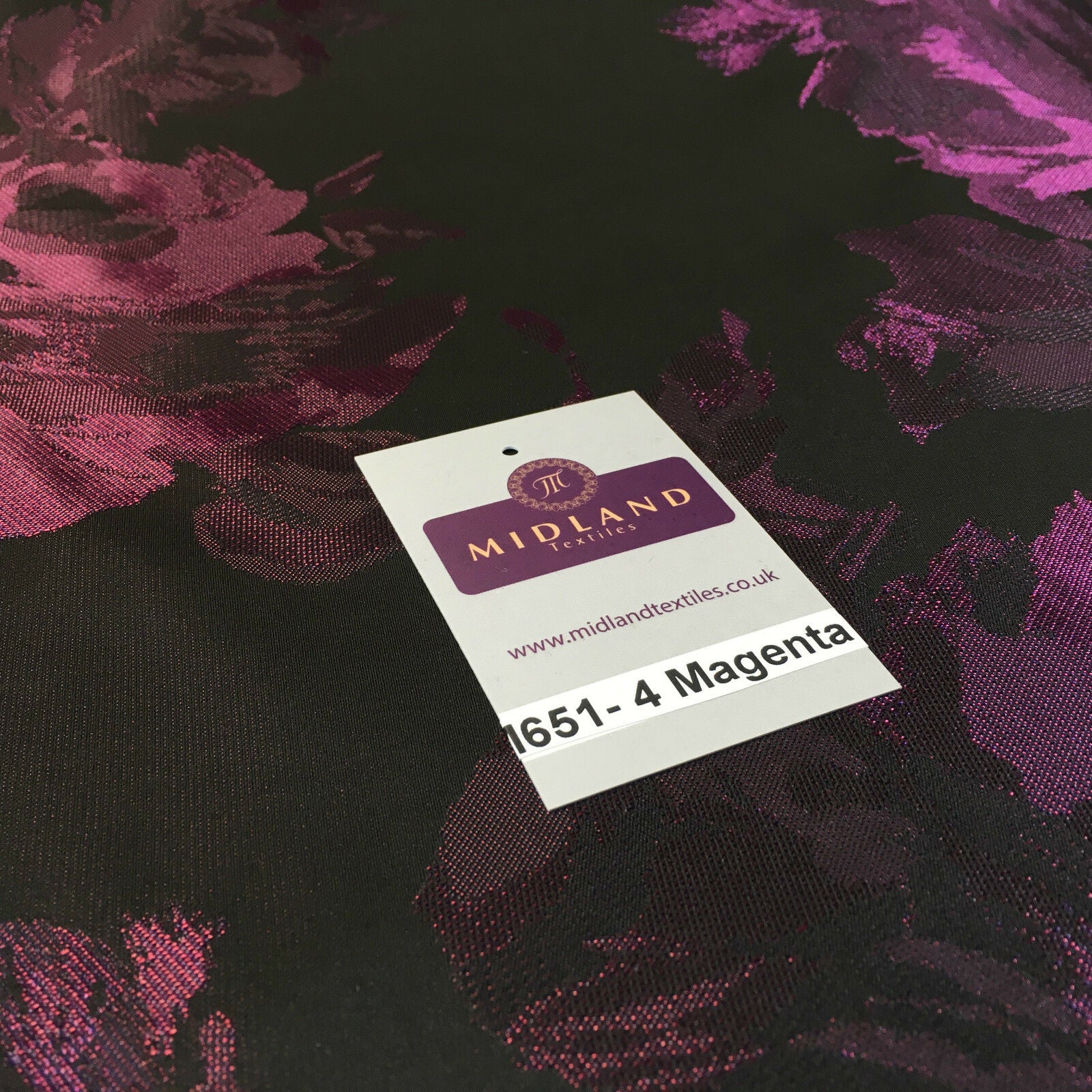 Vintage Floral taffeta fabric ideal for cushions and patchwork 58' M651 Mtex