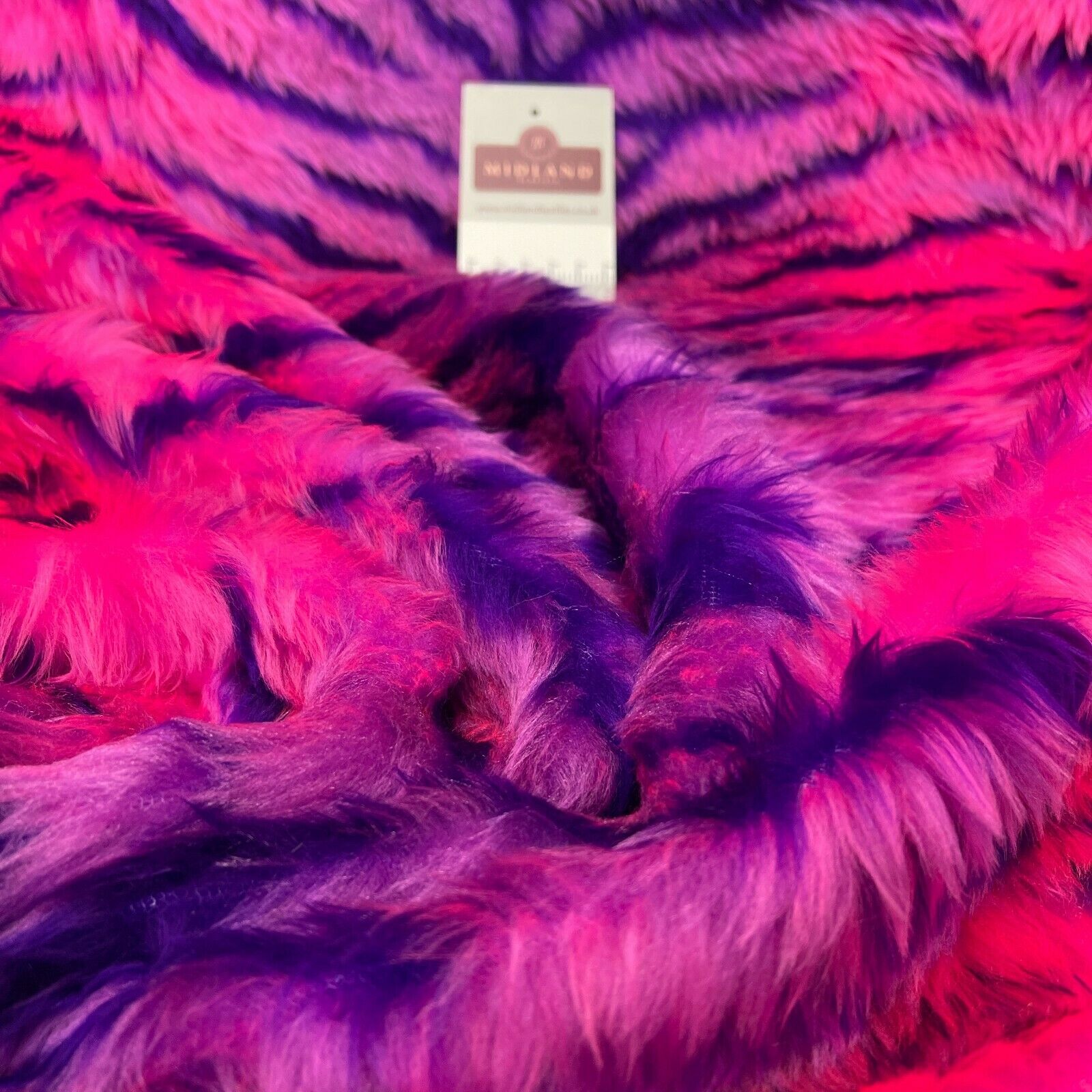 Animal Faux Fur 20mm Soft Pile ideal for clothing, throws 58' Wide Mtex MT932