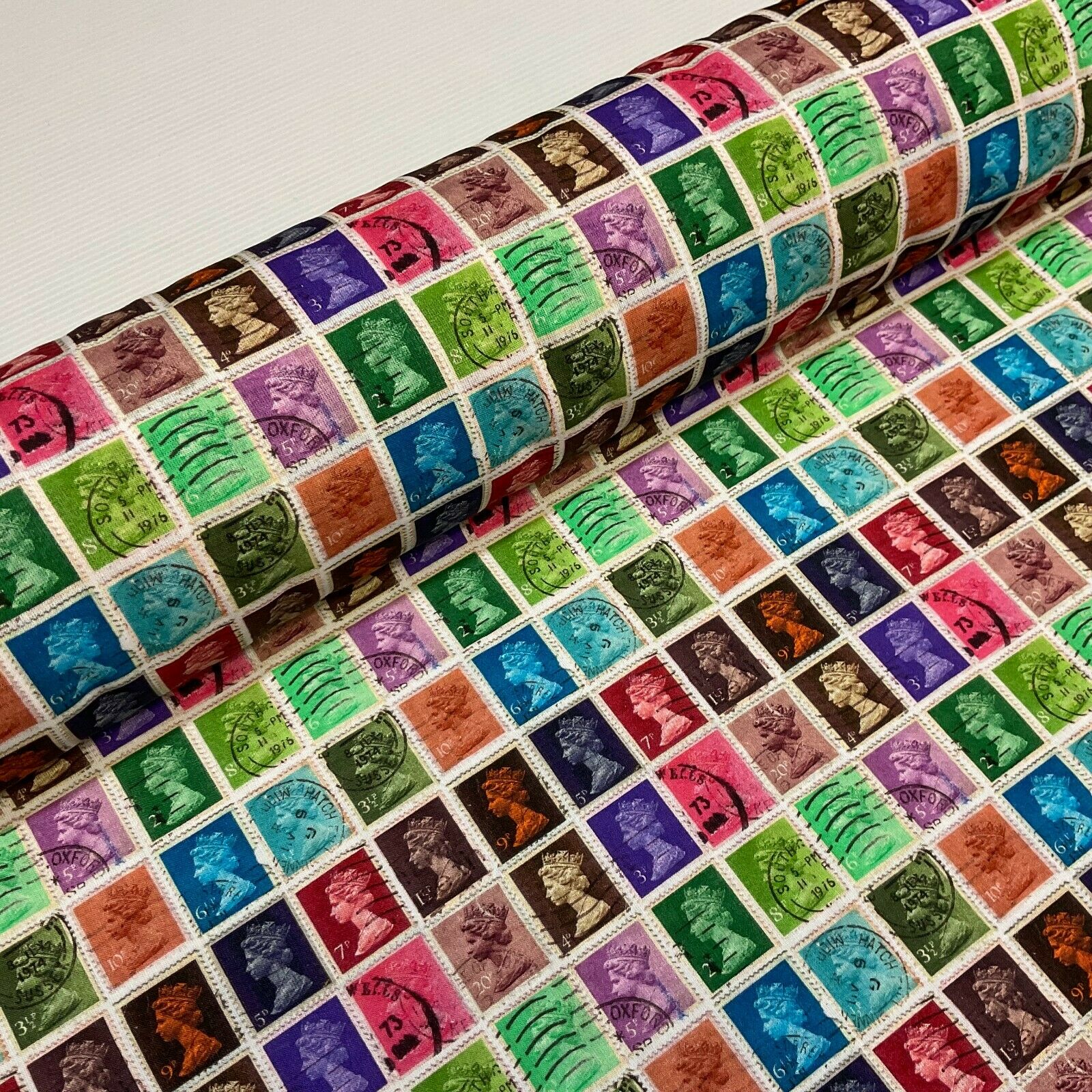 Collage Queen Stamp 100 % cotton Jubilee crafting bunting printed Fabric  M1607