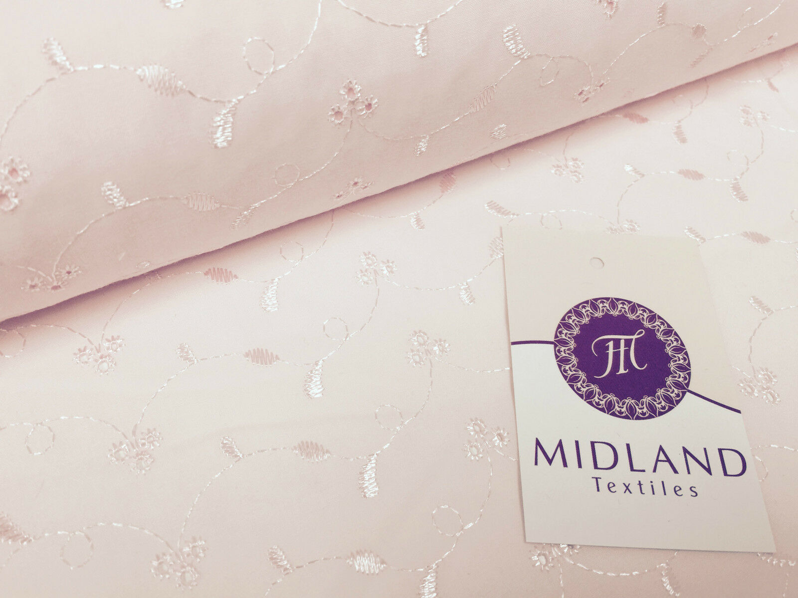 Broderie Anglais Poly cotton Fabric 3 Whole per meter 45' M41 Mtex