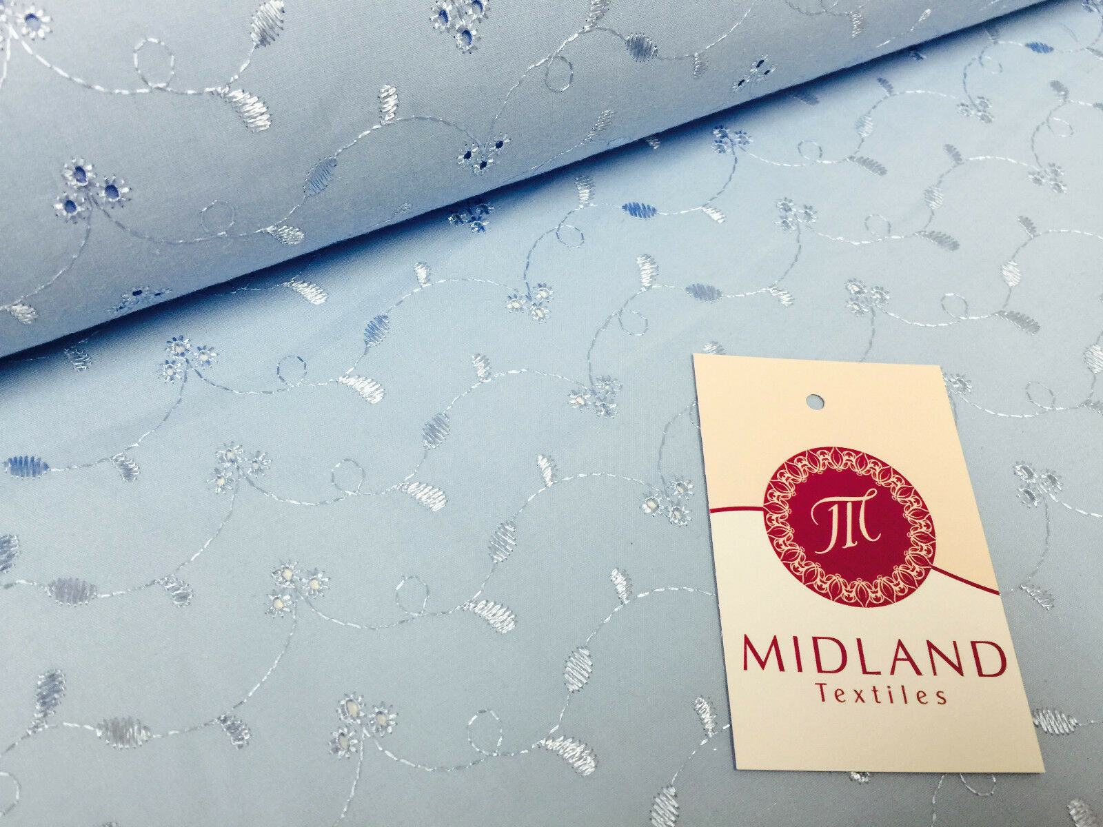 Broderie Anglais Poly cotton Fabric 3 Whole per meter 45' M41 Mtex