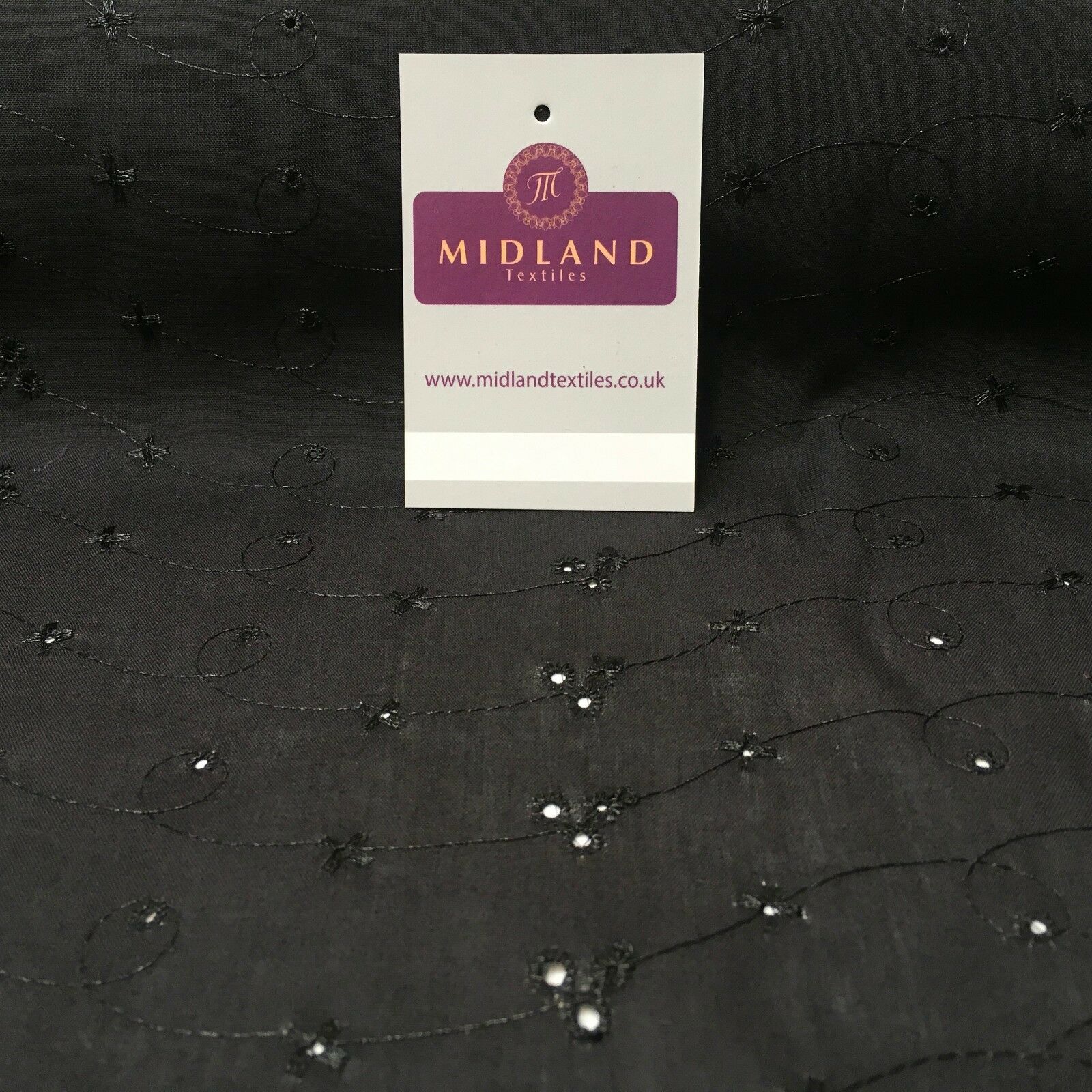 Broderie Anglais Poly cotton Fabric 3 Whole per meter 45' M41 Mtex