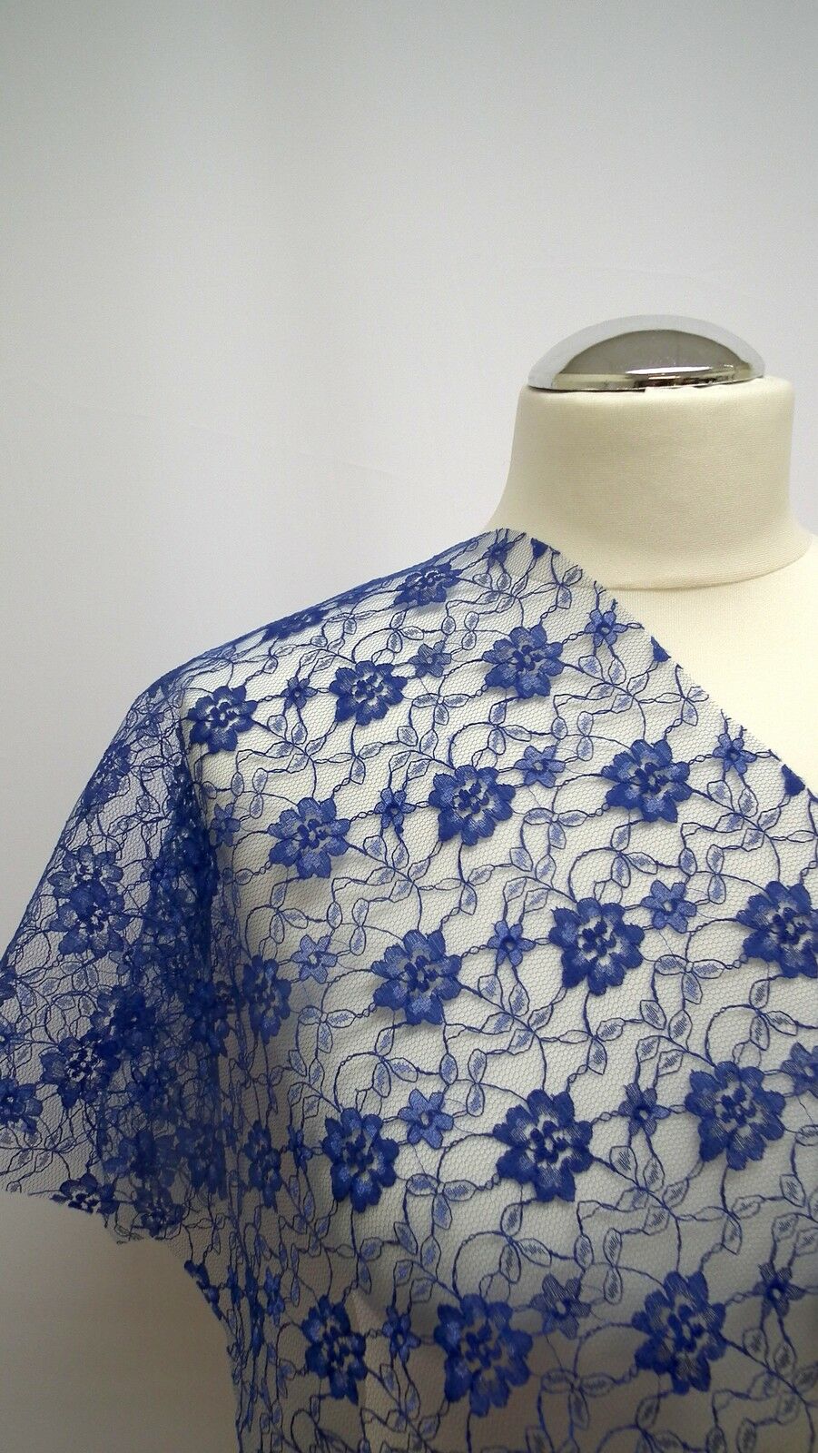 Floral Lace Net Fabric (Per Metre) Midtex  45' Wide M184