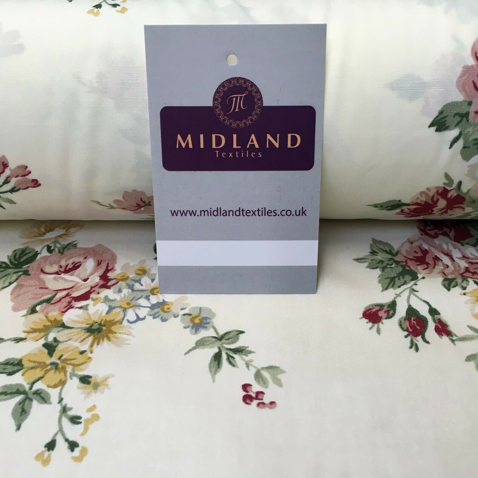 Floral Vintage Rose Shabby Chic Cotton Poplin Printed Fabric 110cm Wide MK1083