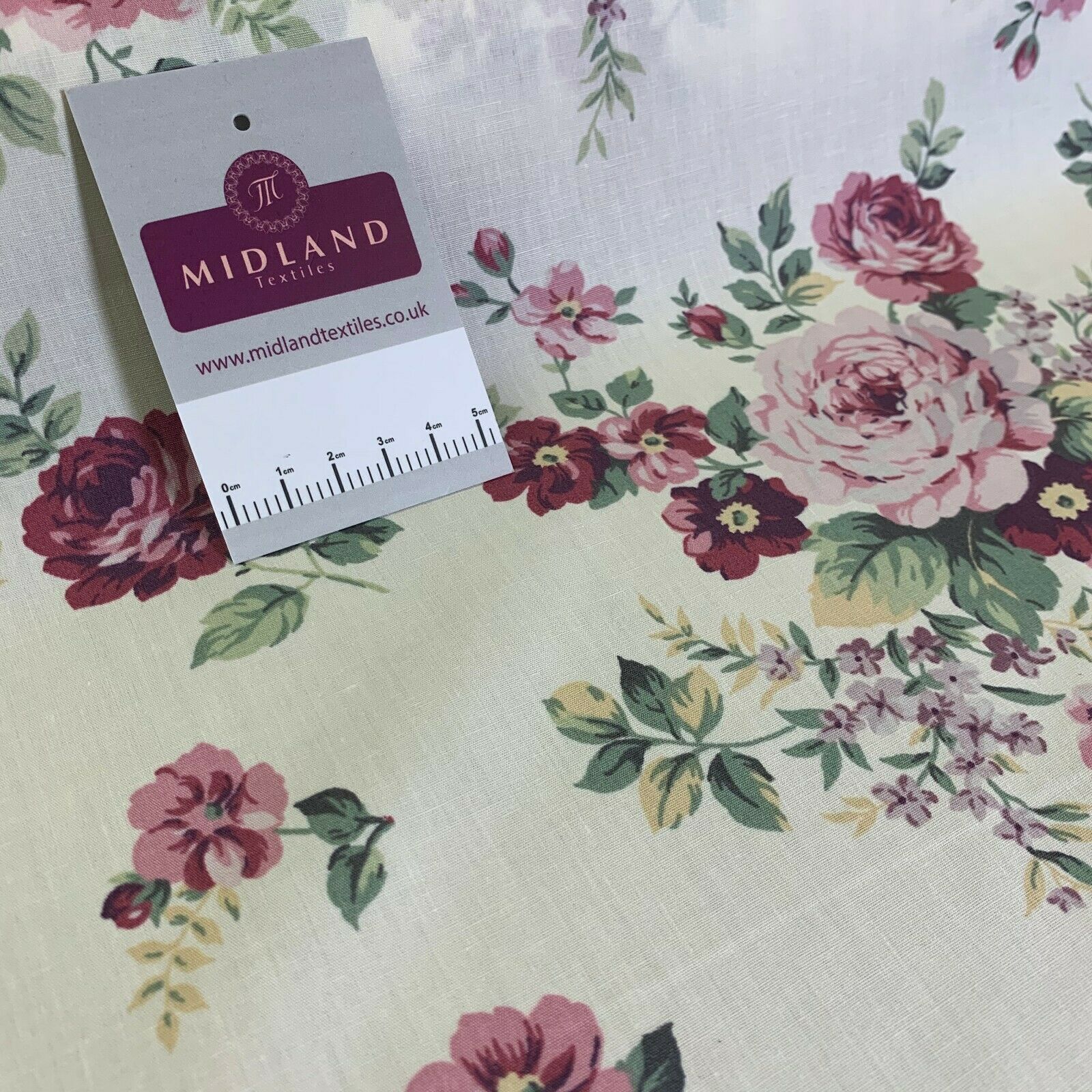 Floral Vintage Rose Shabby Chic Cotton Poplin Printed Fabric 110cm Wide MK1083