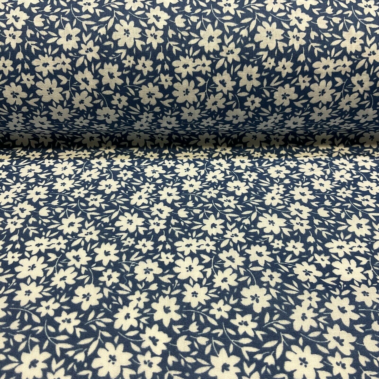 Small Floral ditsy Poly cotton printed lightweight fabric M1615