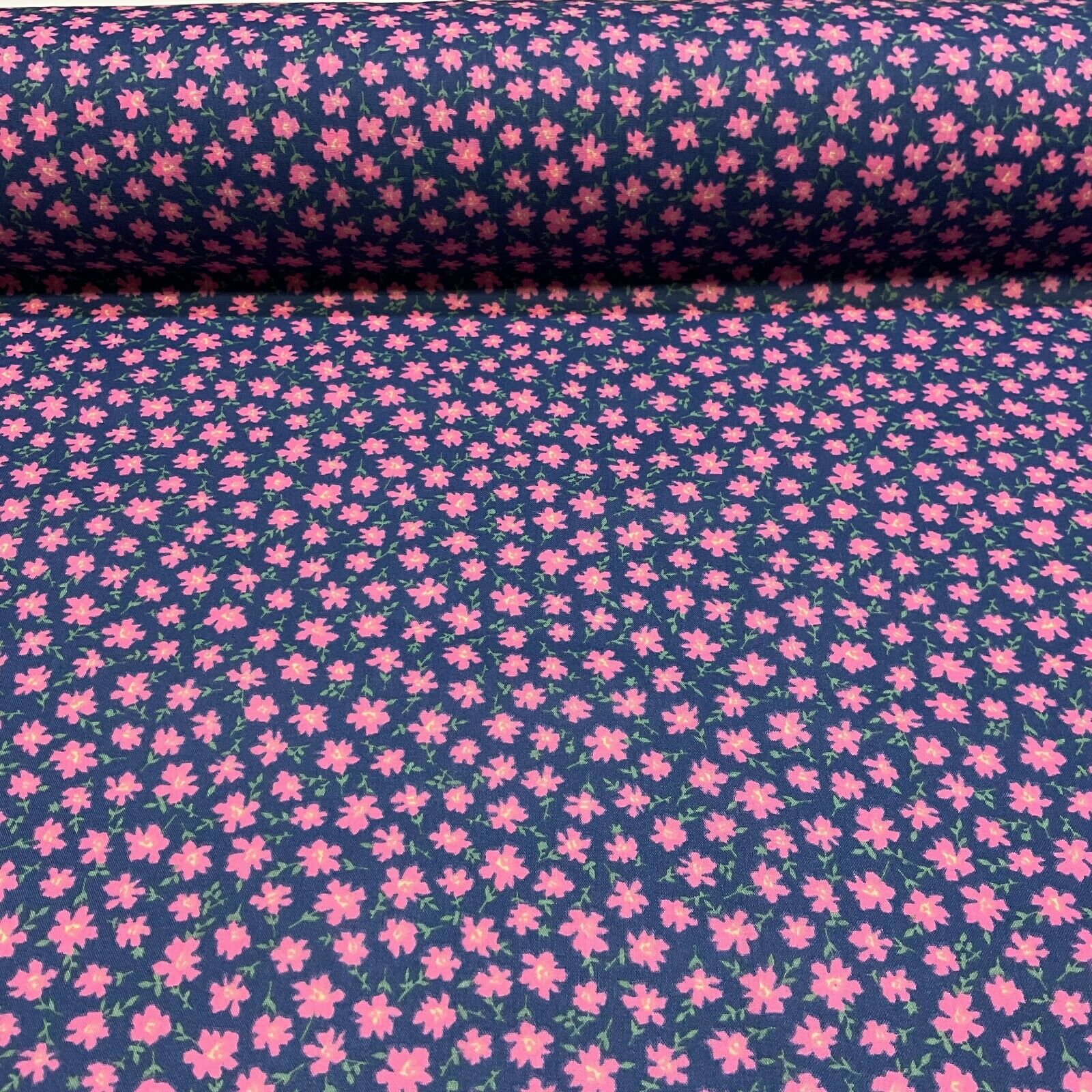 Spring Summer Small Floral Poly cotton printed lightweight fabric M1618