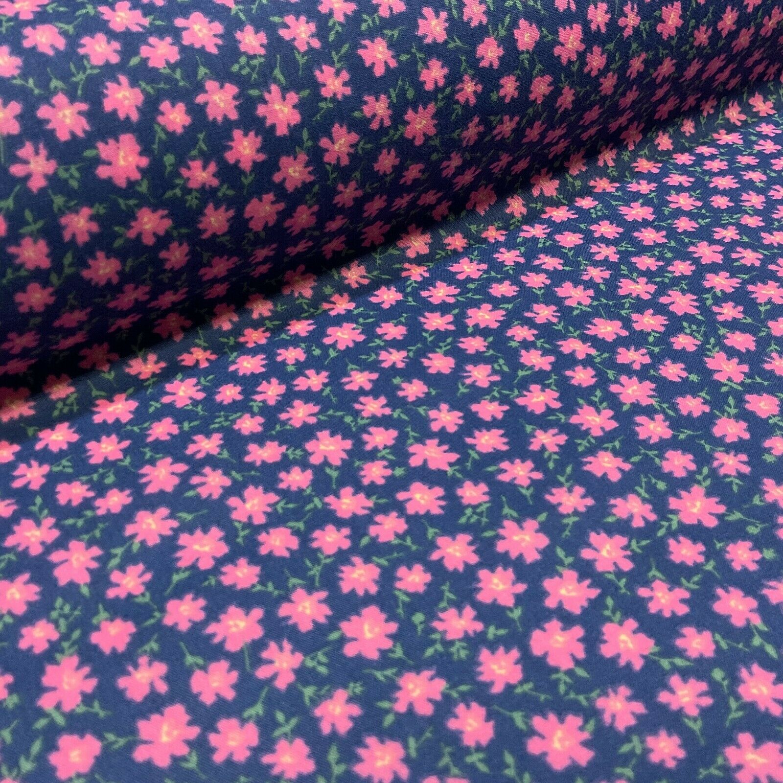 Spring Summer Small Floral Poly cotton printed lightweight fabric M1618