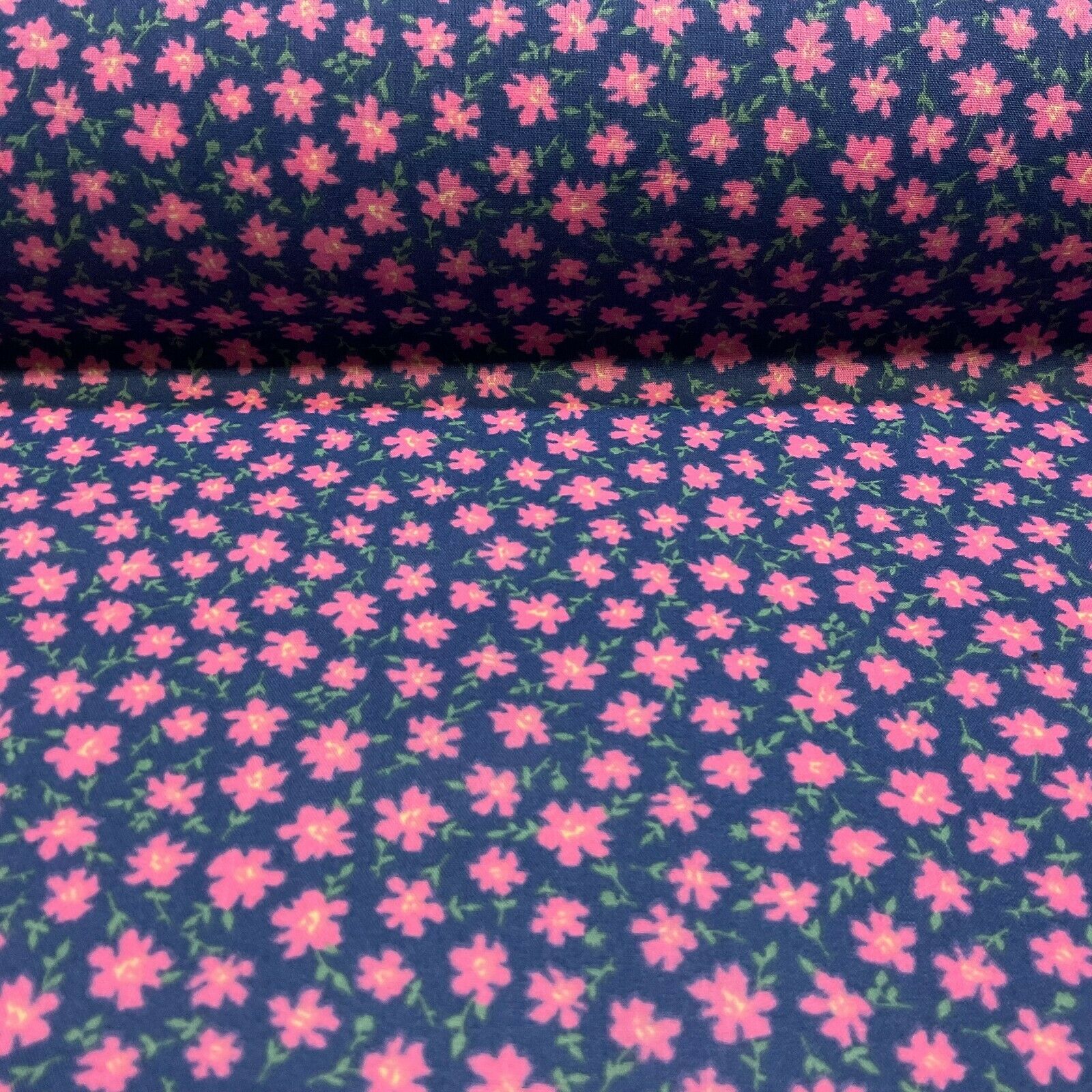 Spring Summer Small Floral Poly cotton printed lightweight fabric M1618