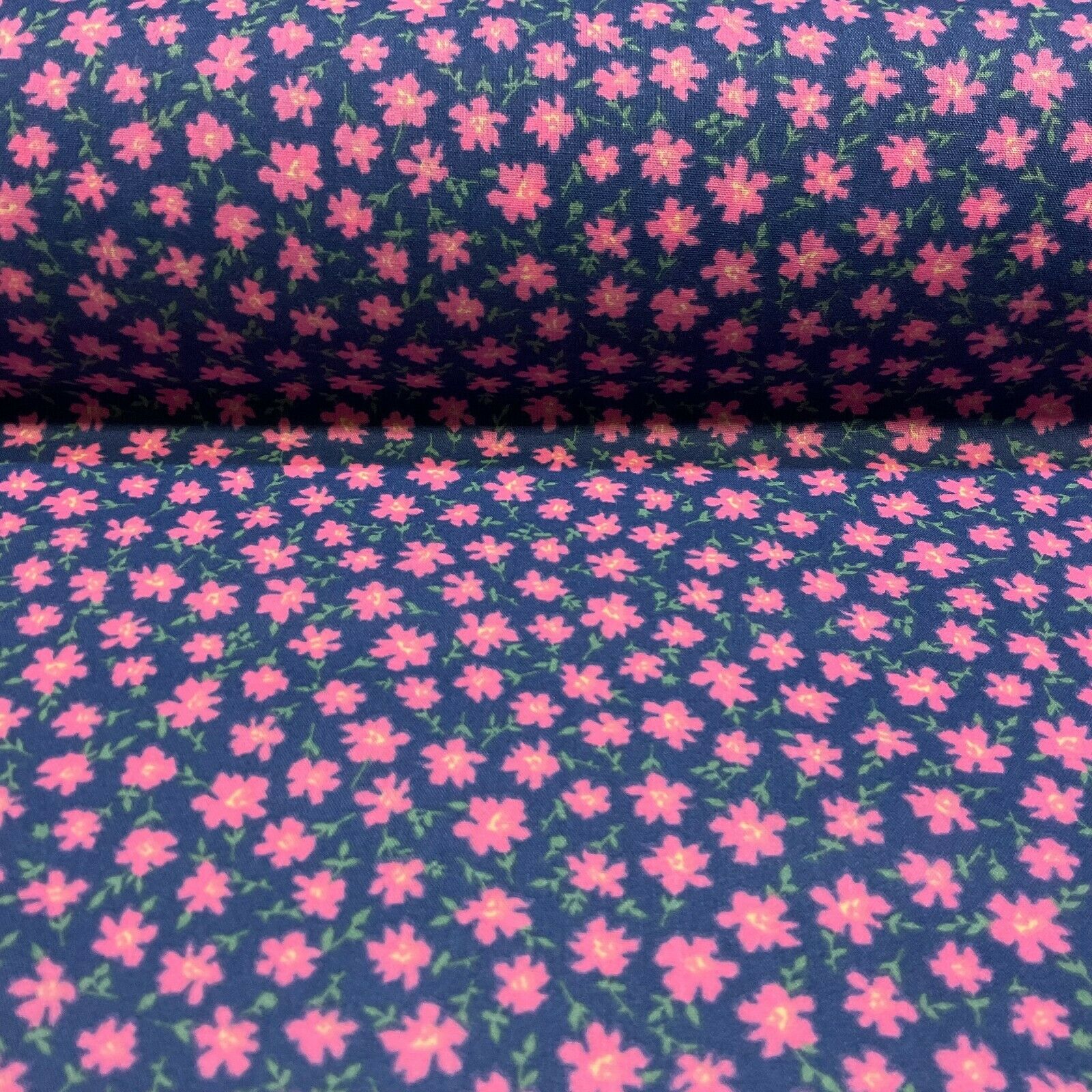 Spring Summer Small Floral Poly cotton printed lightweight fabric M1618