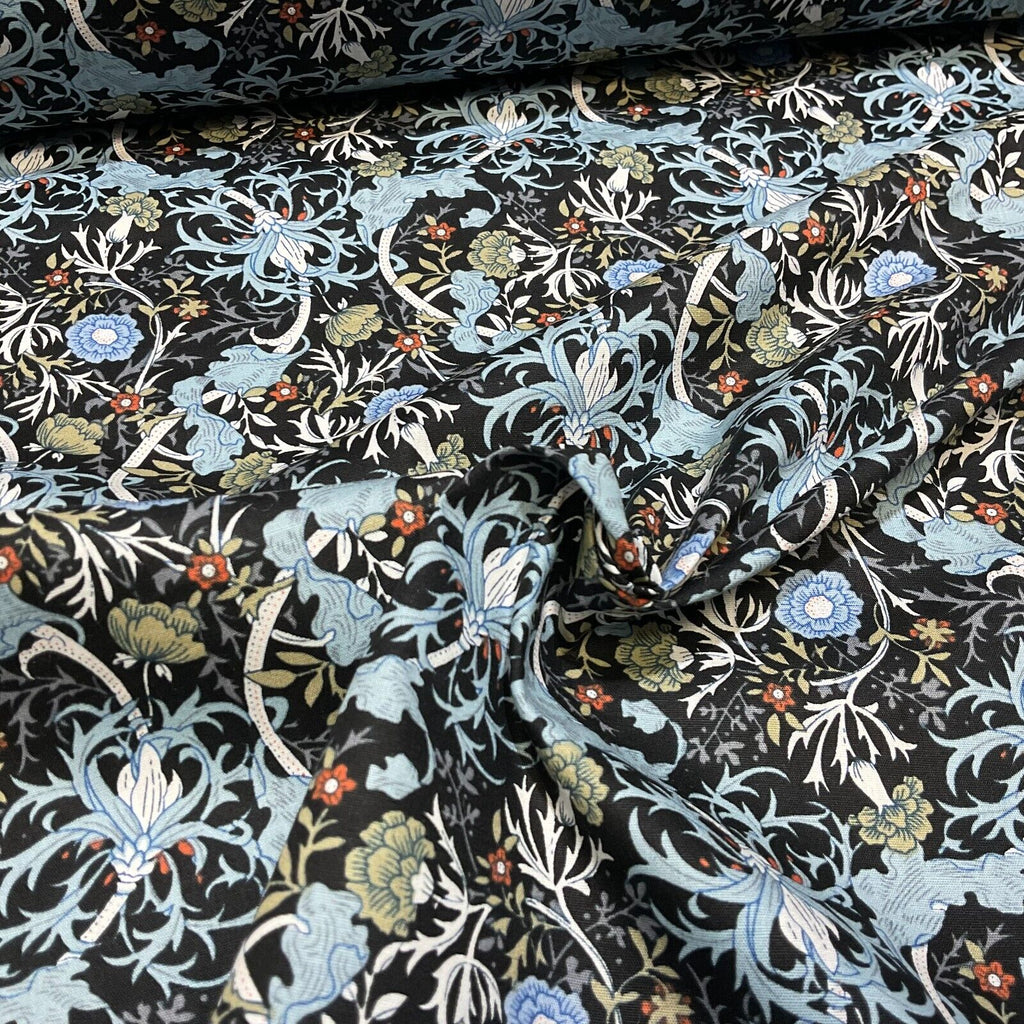 Soft touch 100% Cotton Bold paisley printed dress fabric M1651