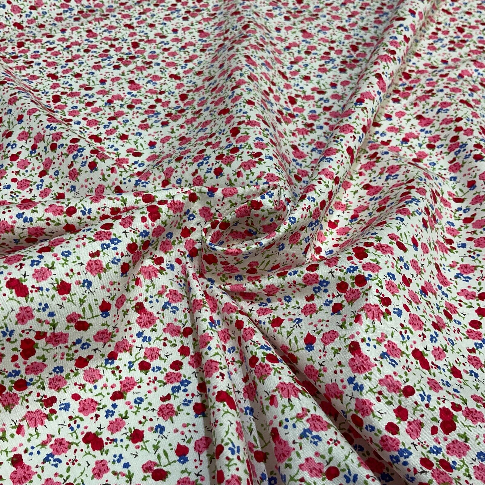 Soft Touch 100% Cotton small paisley printed dress fabric M1652