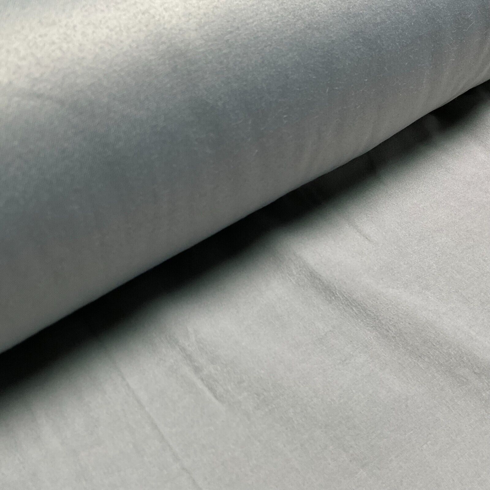 Plain velvet silky satin woven dress skirts fabric cut off the roll M1662