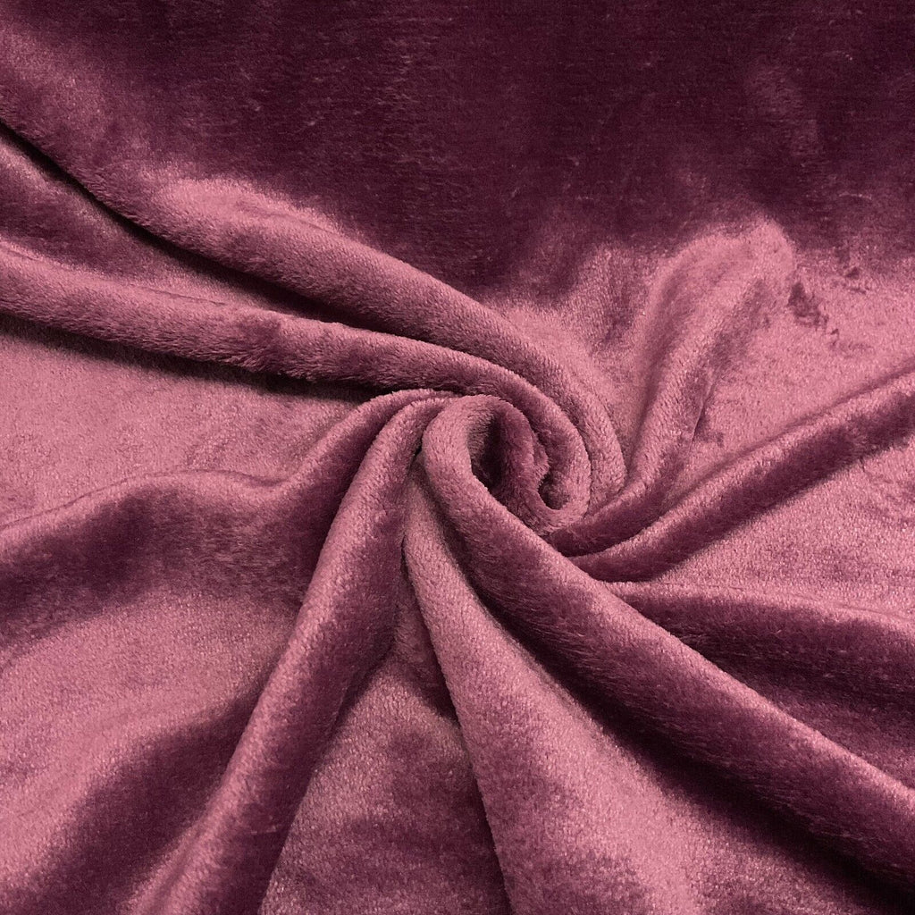 Plain Cuddle fleece ideal for gowns, scarfs, fleece, fabric  148cm M1668