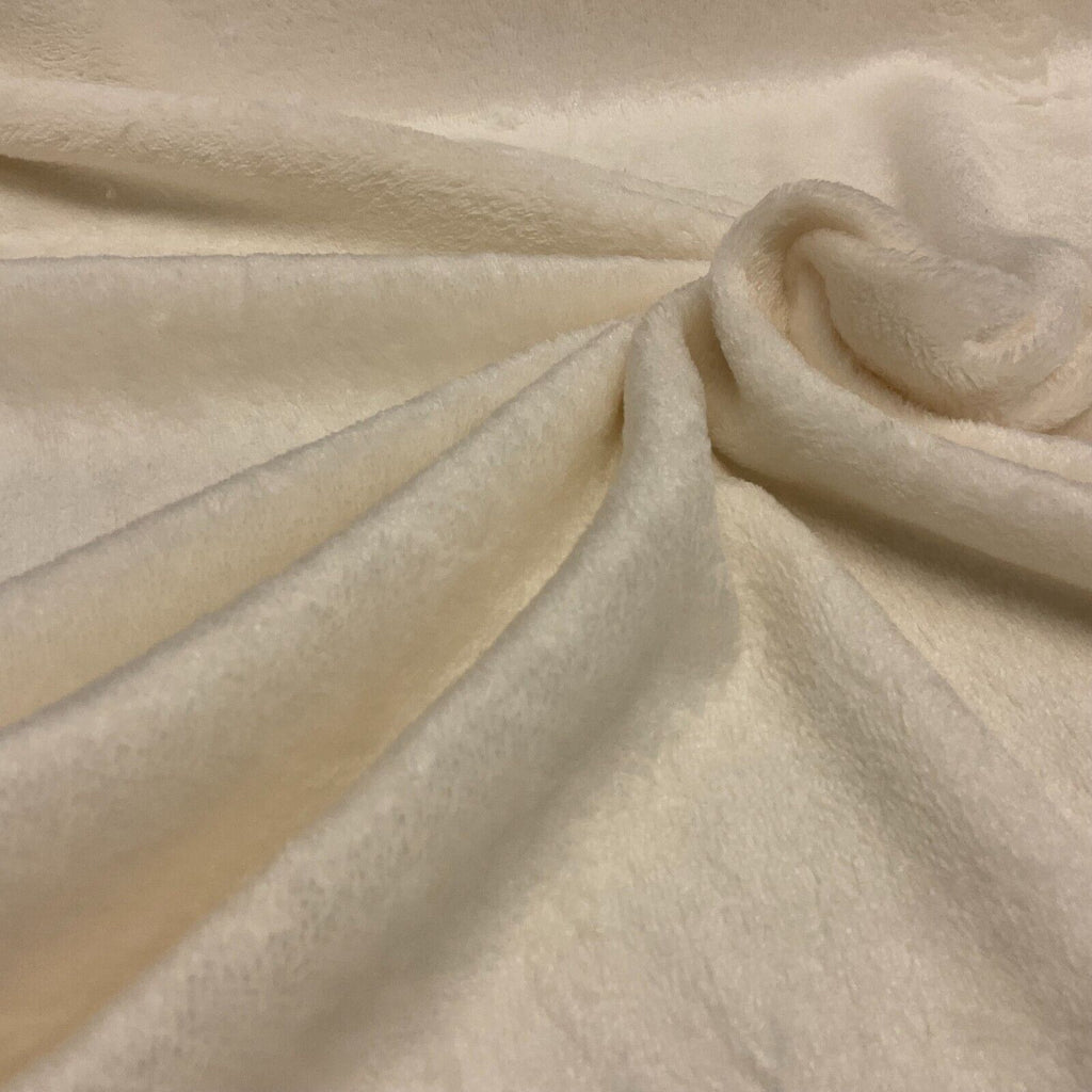 Plain Cuddle fleece ideal for gowns, scarfs, fleece, fabric  148cm M1668