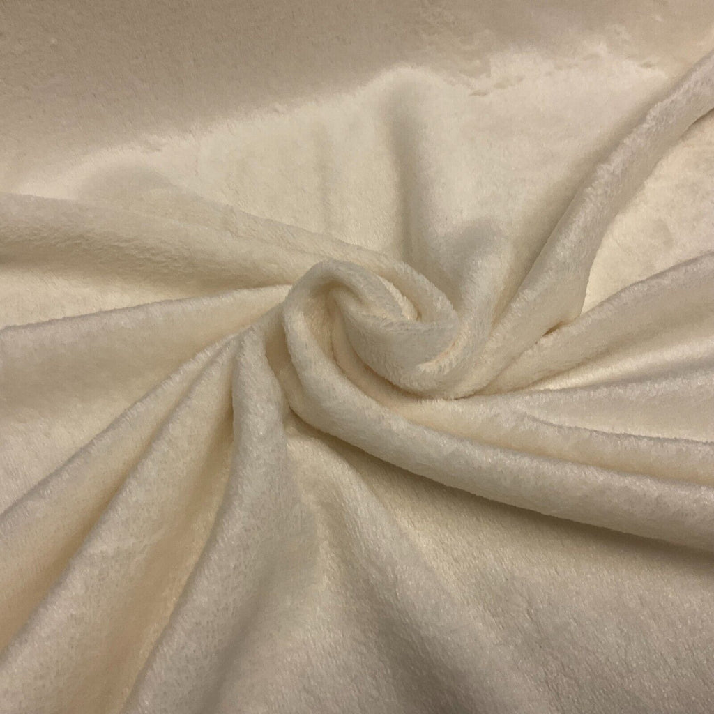 Plain Cuddle fleece ideal for gowns, scarfs, fleece, fabric  148cm M1668