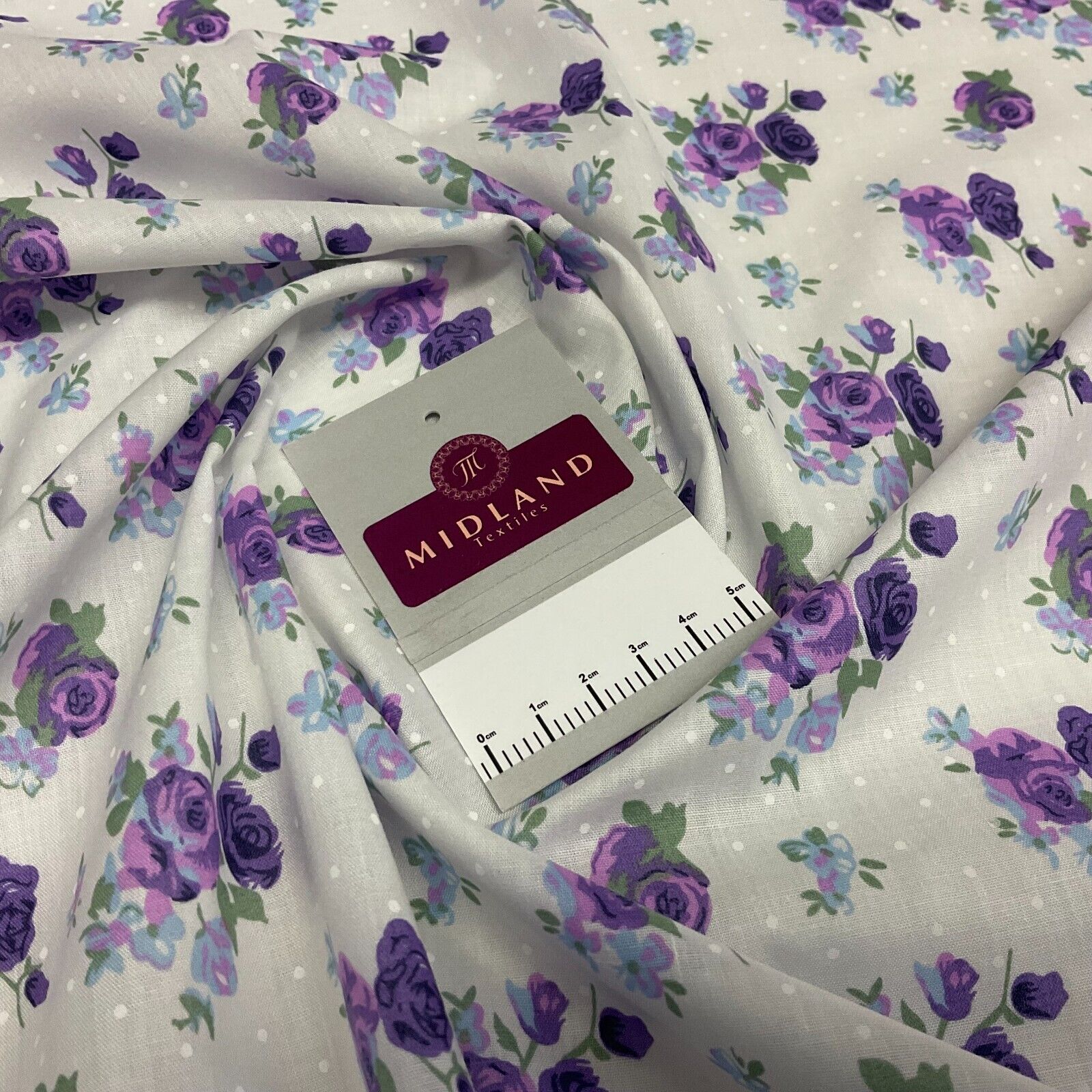 Vintage Floral Roses printed Poly cotton fabric 110cm Wide M1704