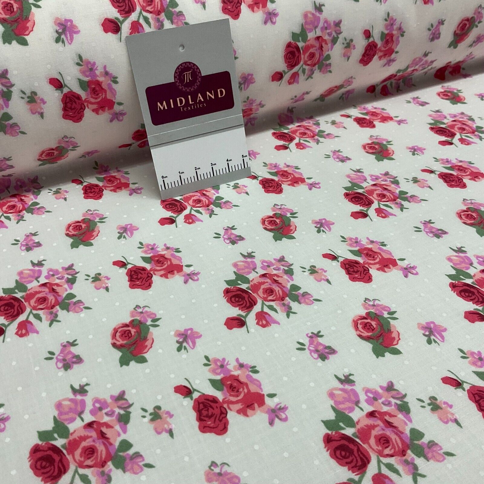 Vintage Floral Roses printed Poly cotton fabric 110cm Wide M1704