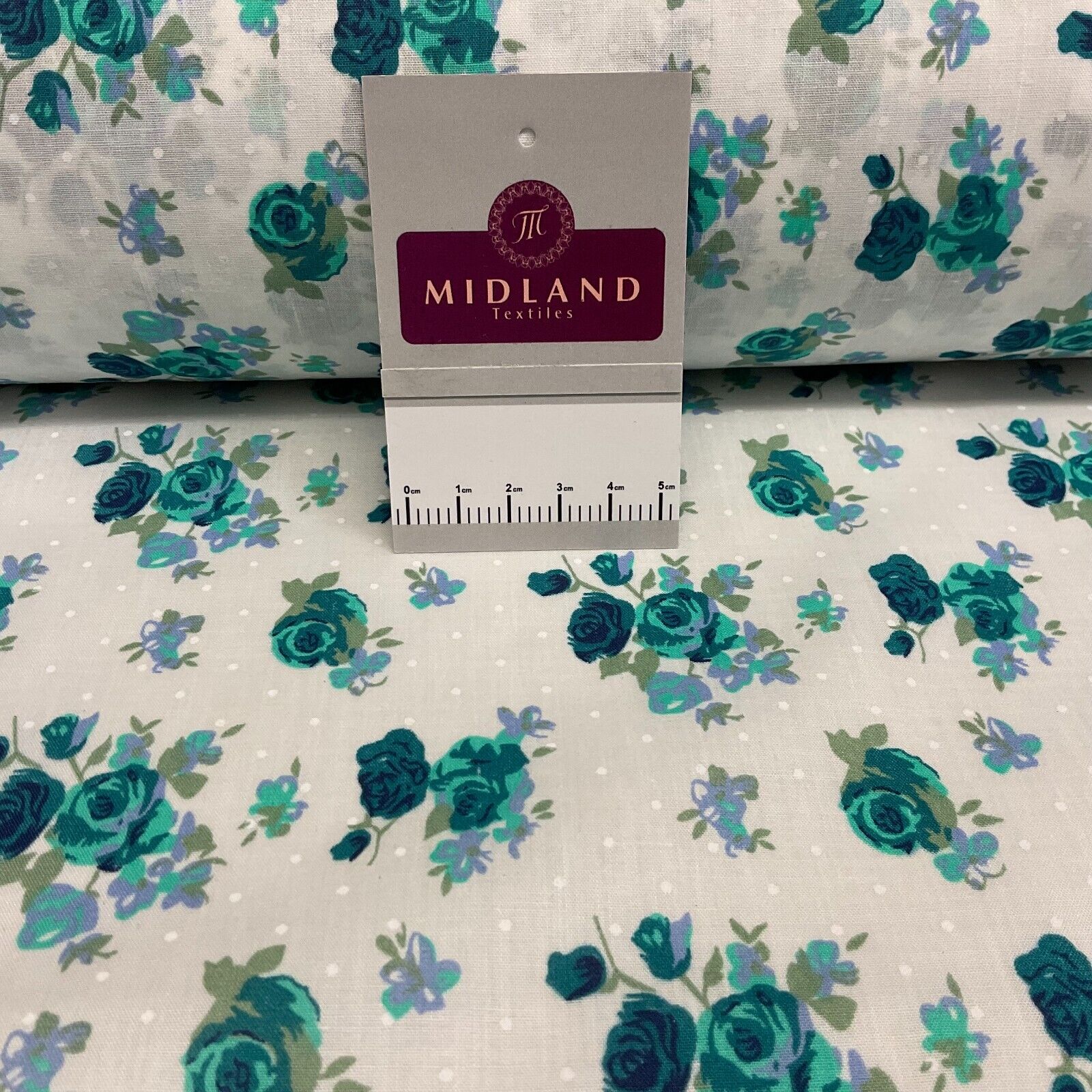 Vintage Floral Roses printed Poly cotton fabric 110cm Wide M1704