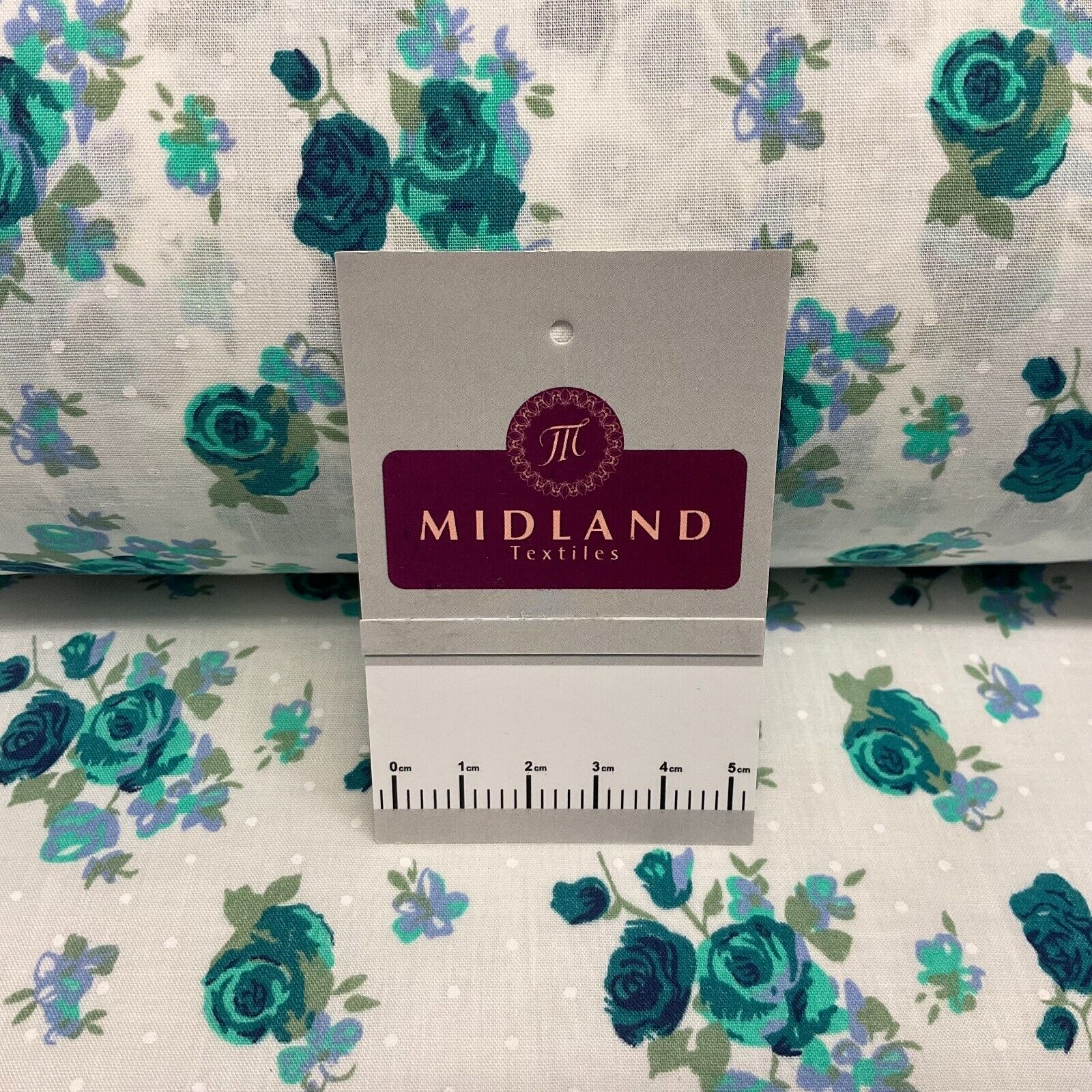 Vintage Floral Roses printed Poly cotton fabric 110cm Wide M1704