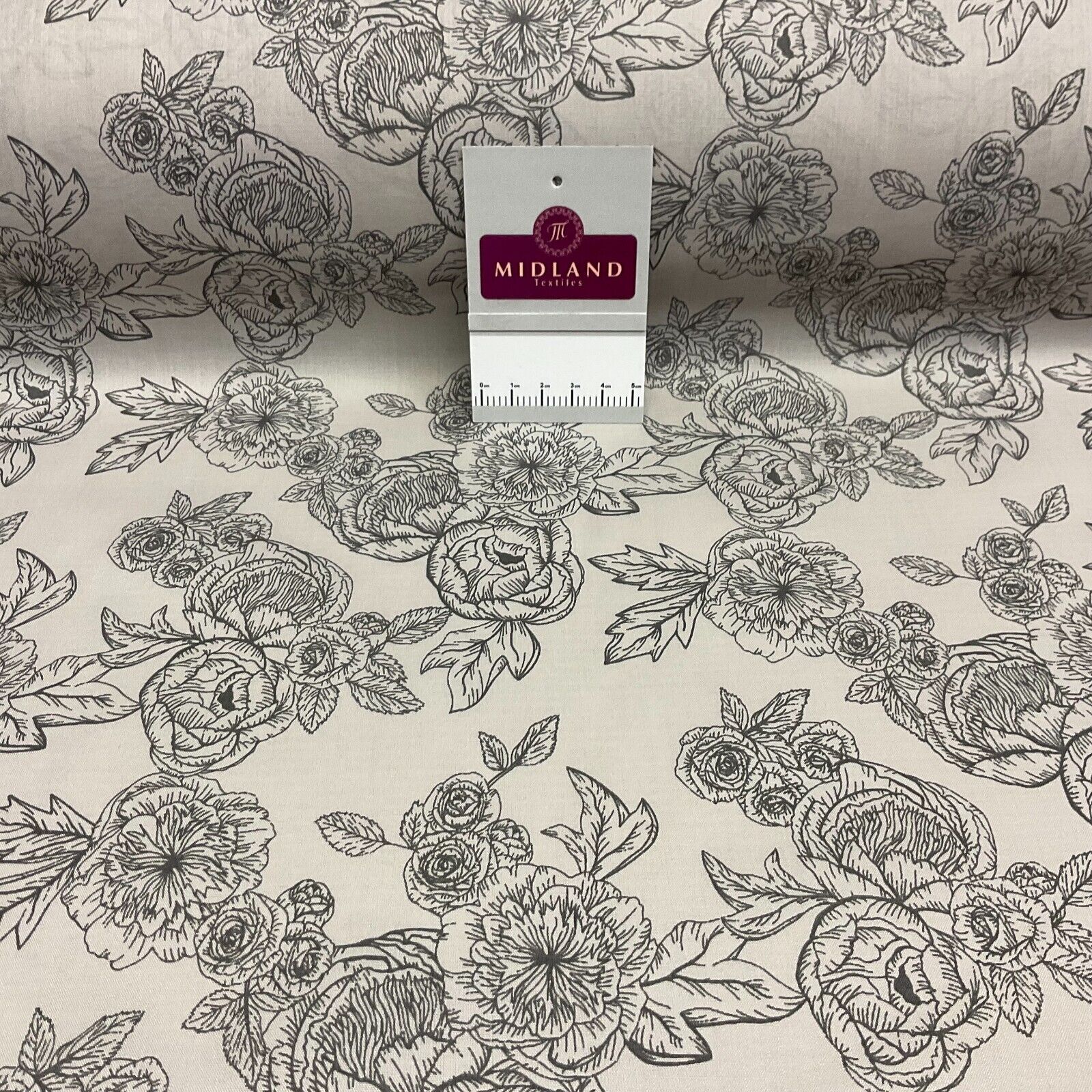 Roses and peony Vintage Floral Poly cotton printed fabric 110cm wide M1698