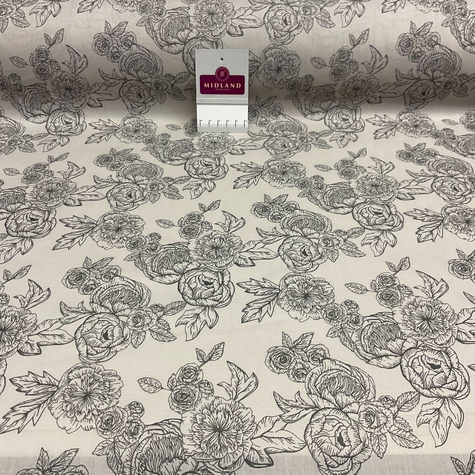 Roses and peony Vintage Floral Poly cotton printed fabric 110cm wide M1698