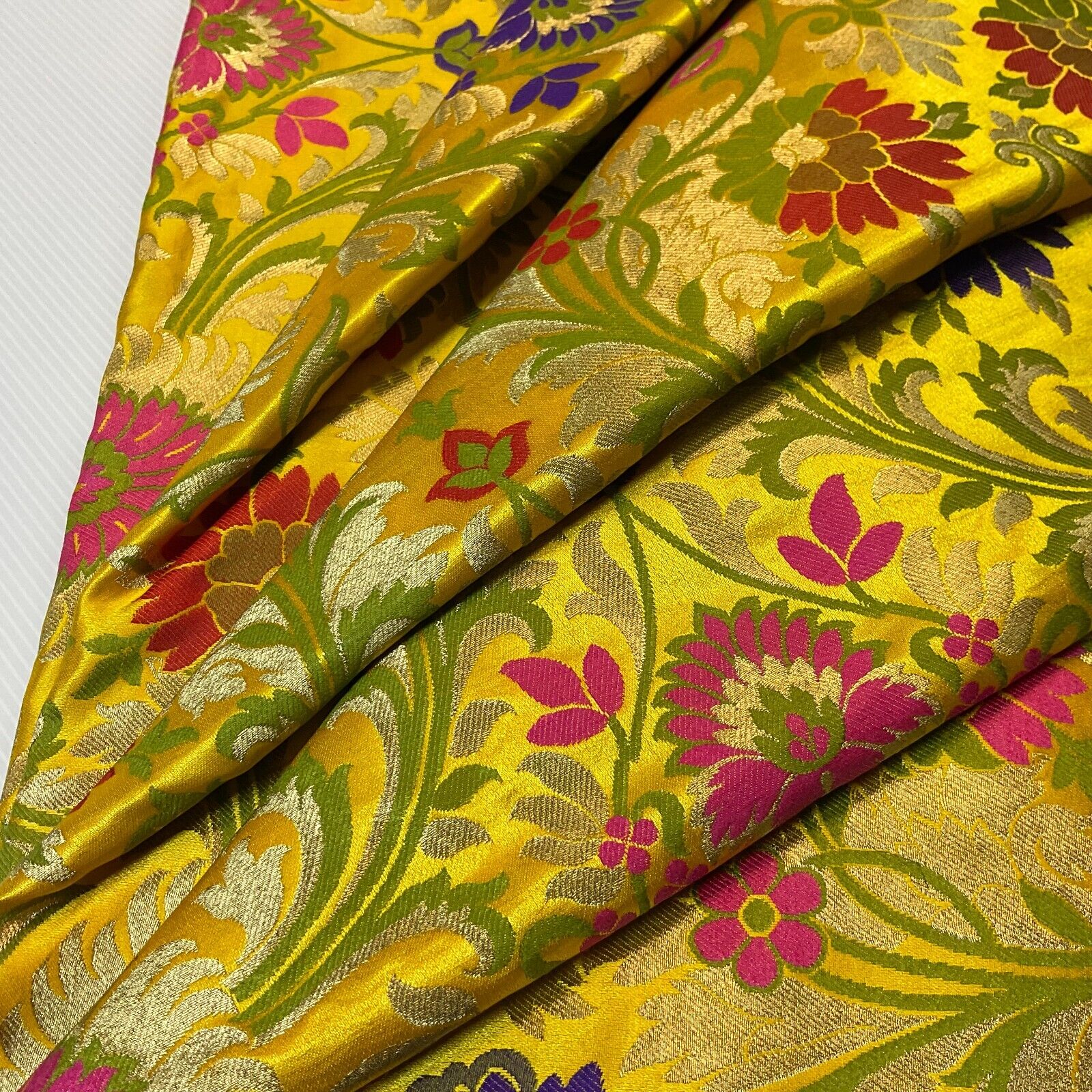 Large Floral Silk Kingkhab wedding Brocade Fabric 111cm wide M1732